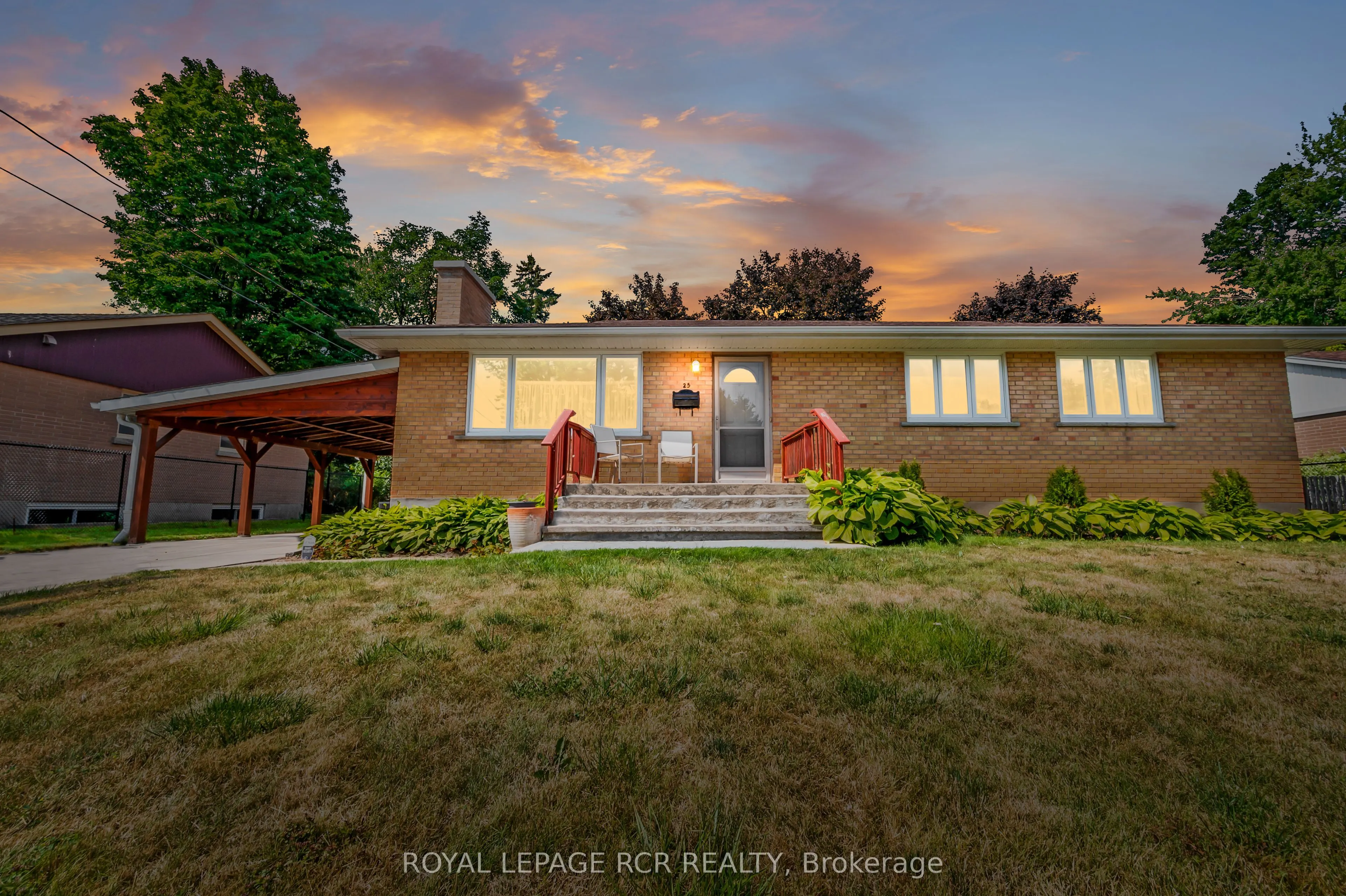 25 Banting Drive