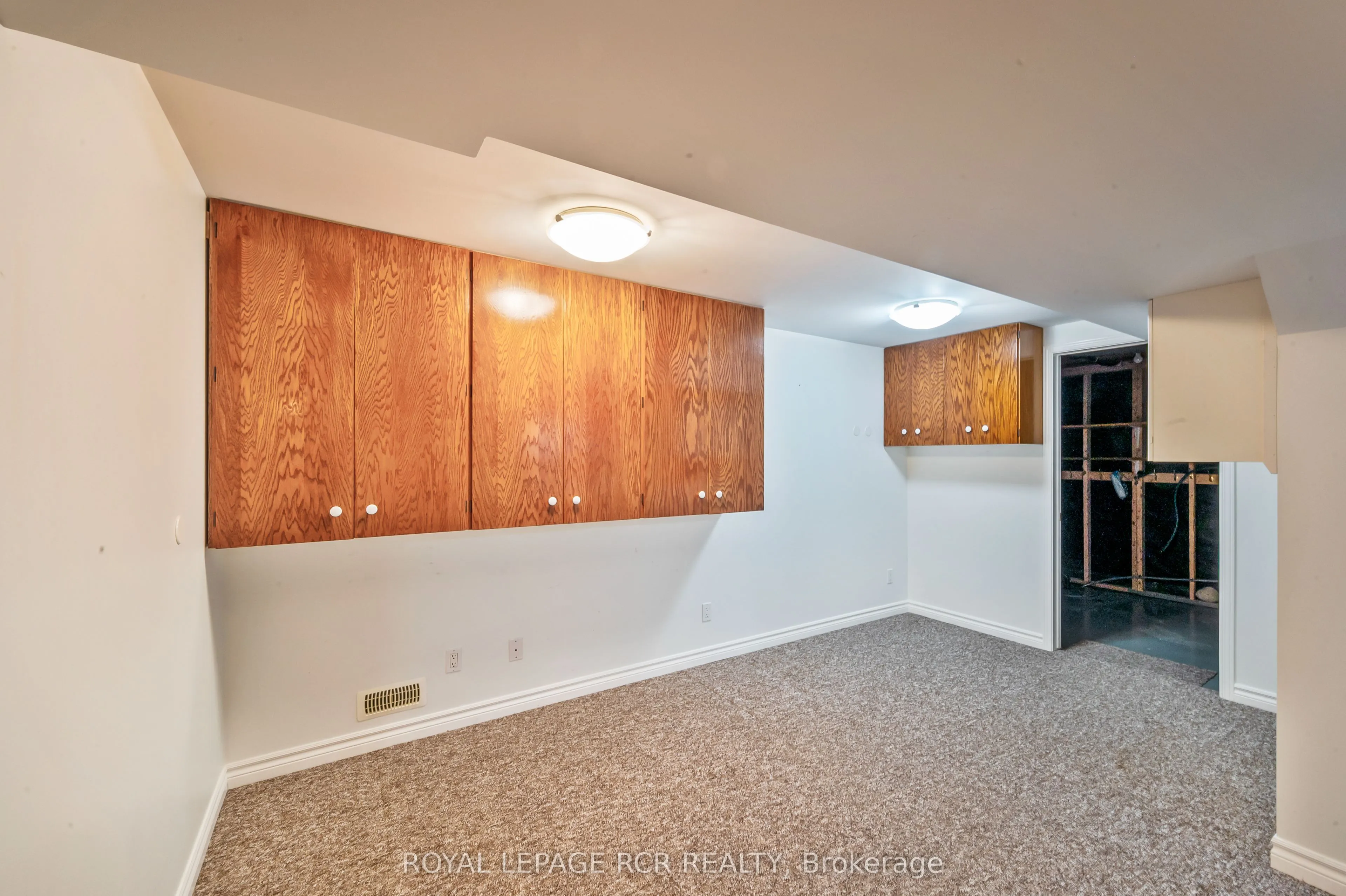 25 Banting Drive