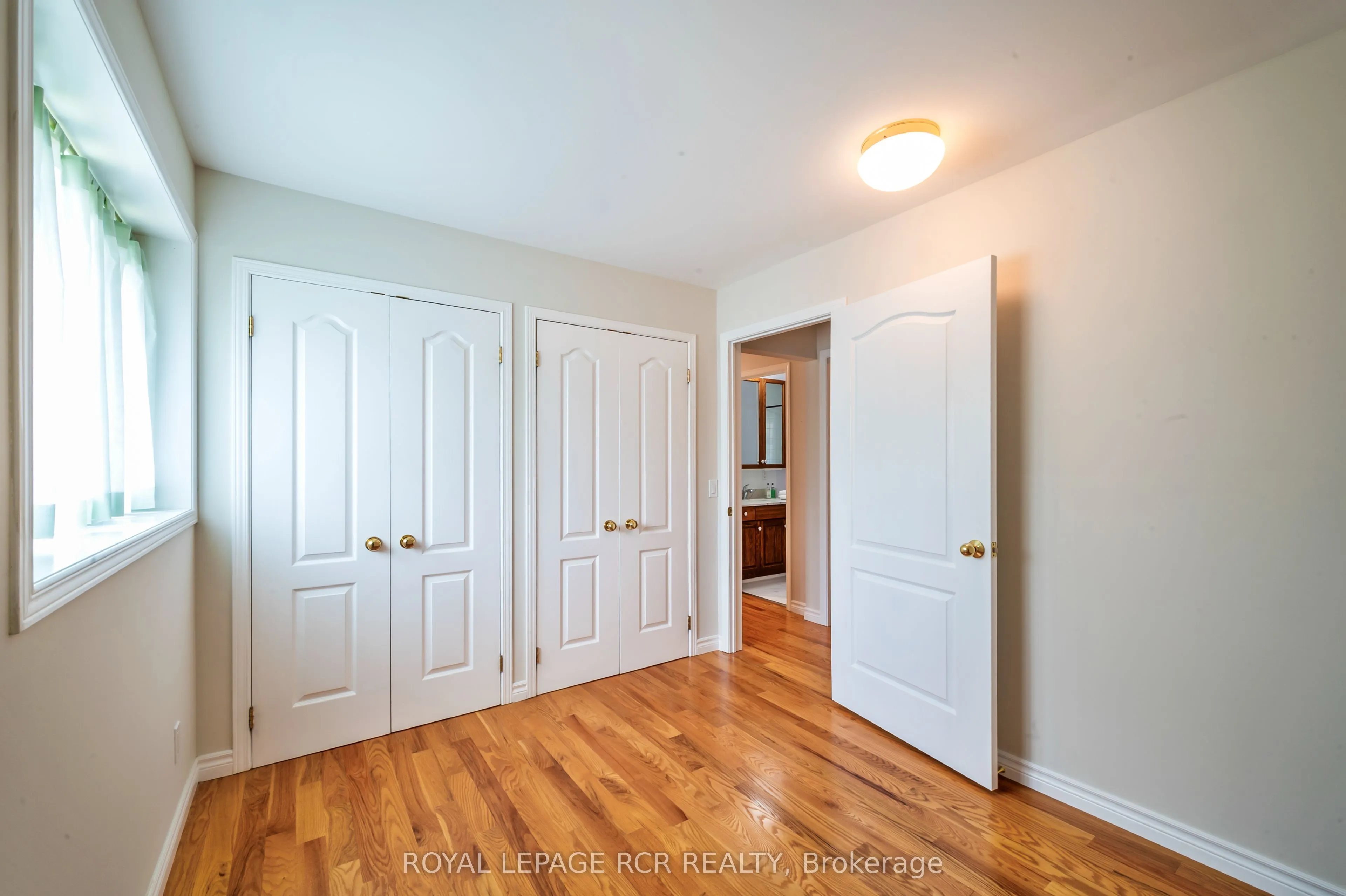 25 Banting Drive