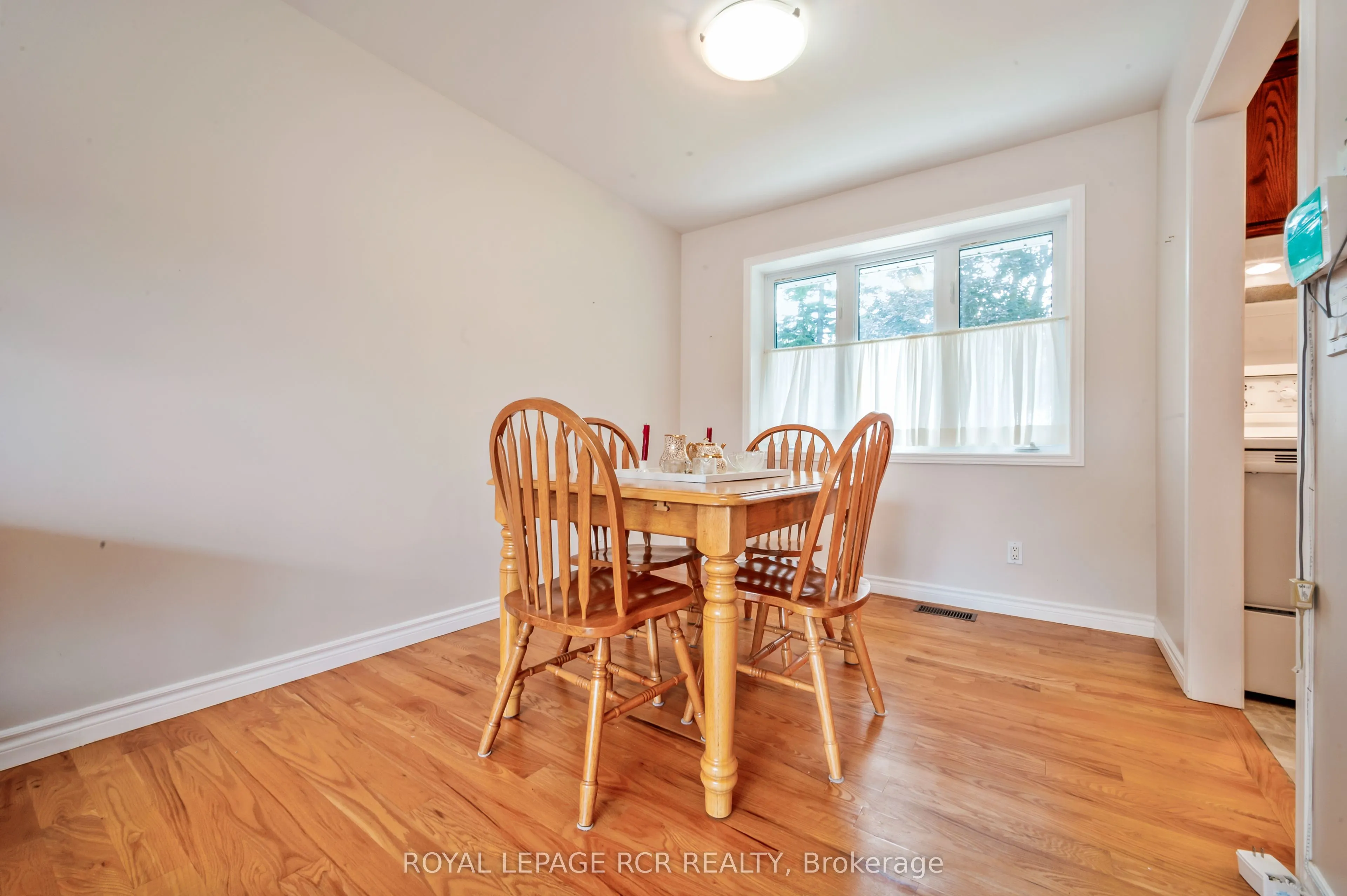 25 Banting Drive