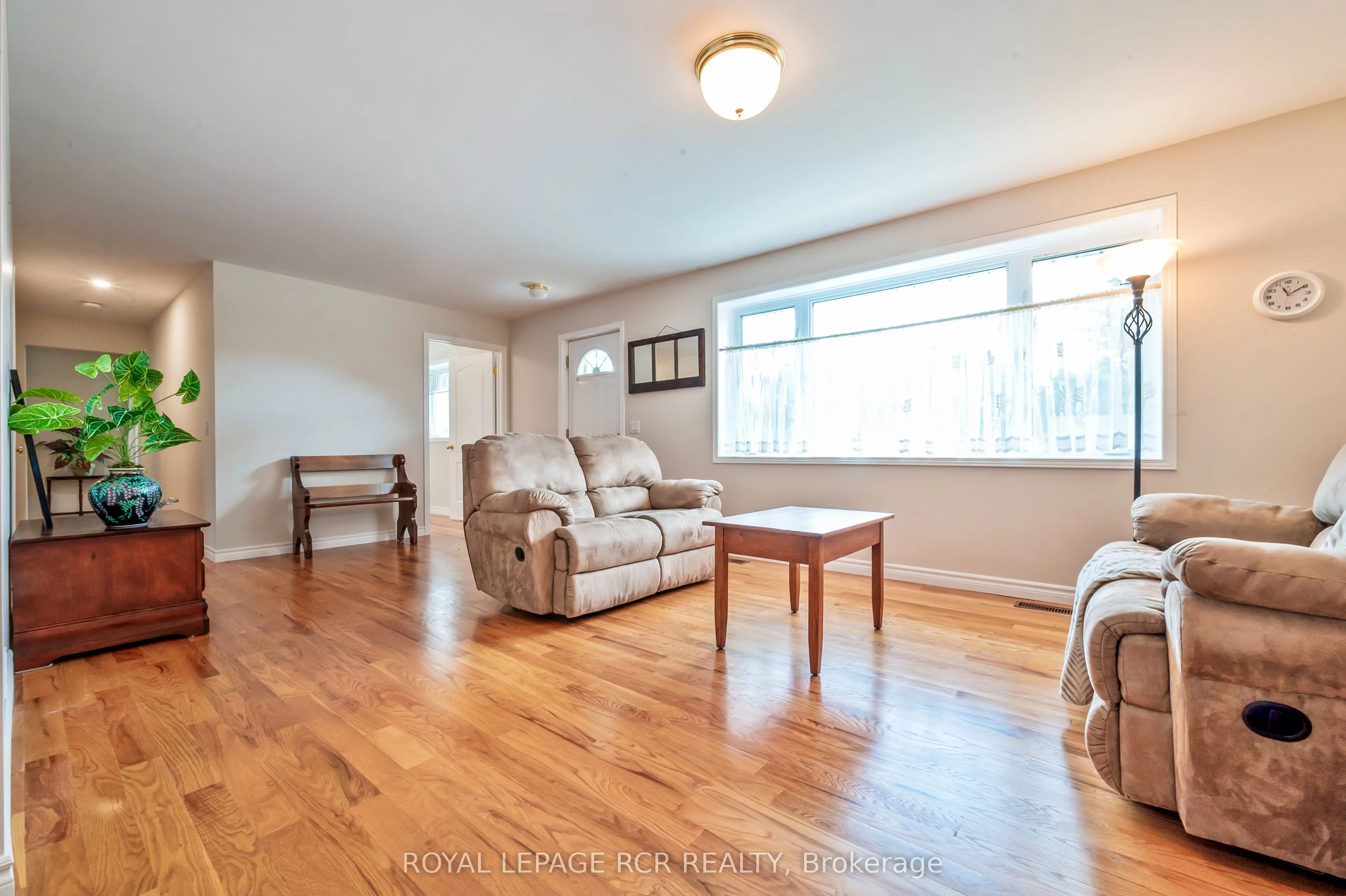 25 Banting Drive