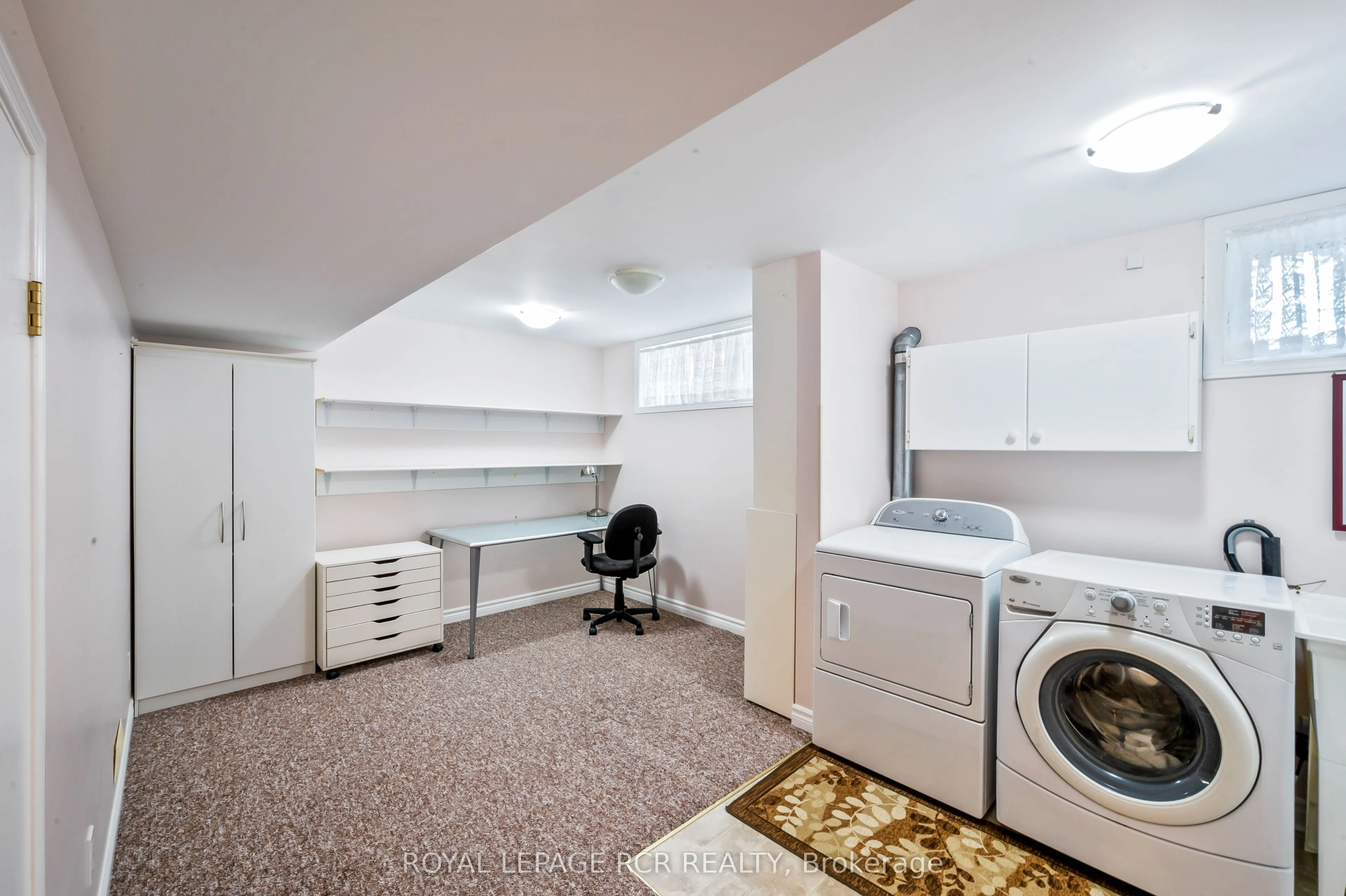 25 Banting Drive