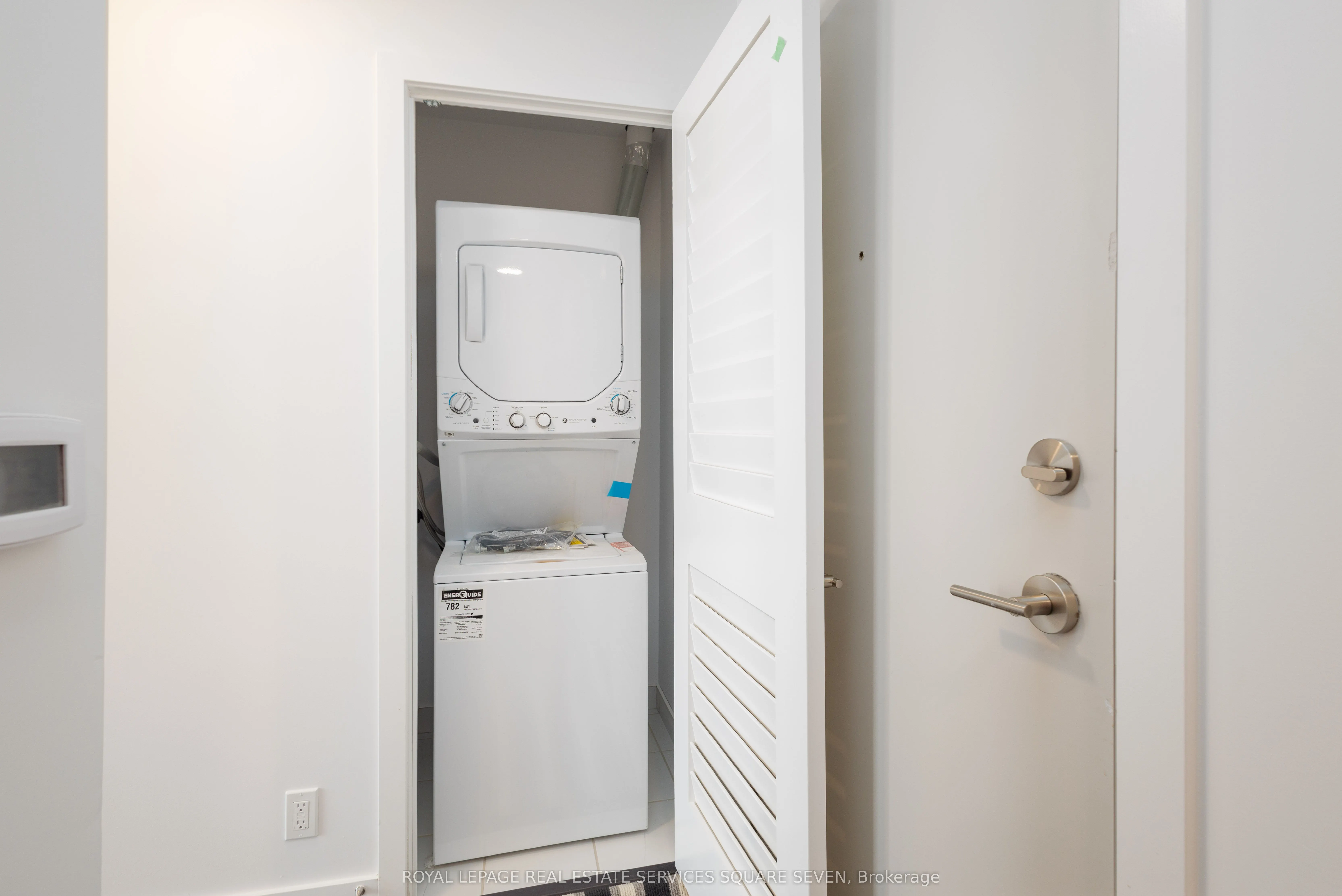 215 Veterans Drive N, #1205