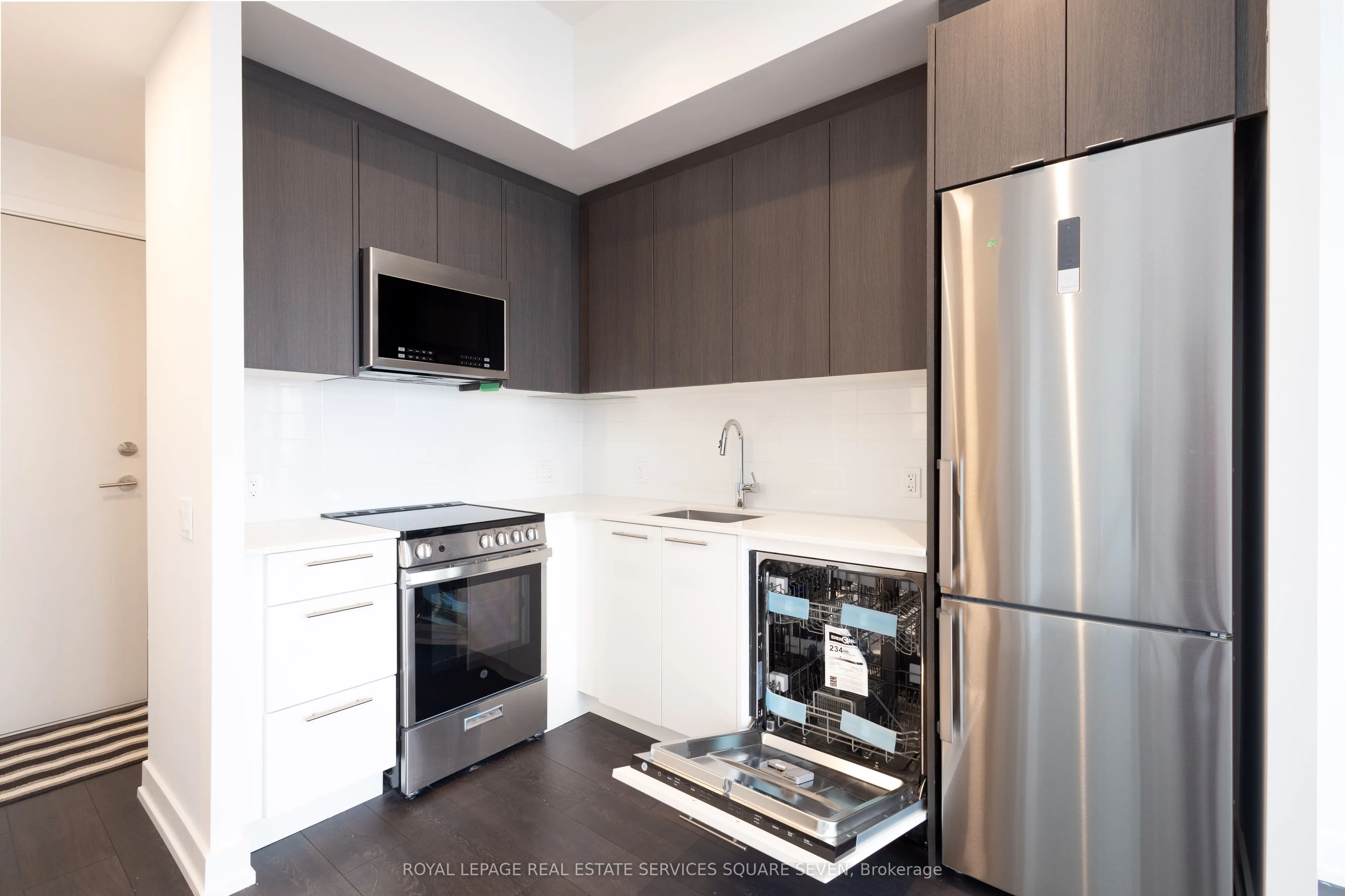 215 Veterans Drive N, #1205