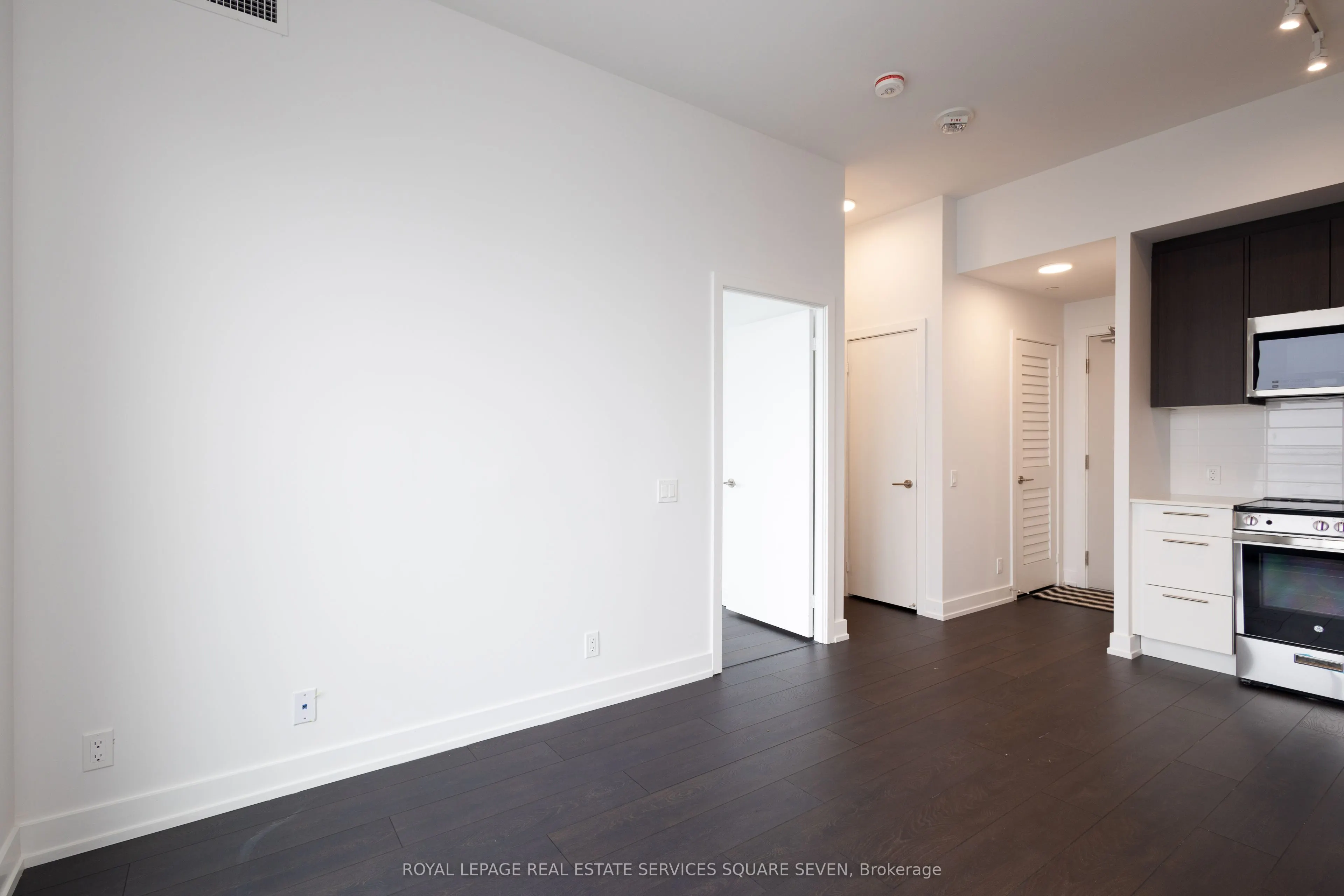 215 Veterans Drive N, #1205