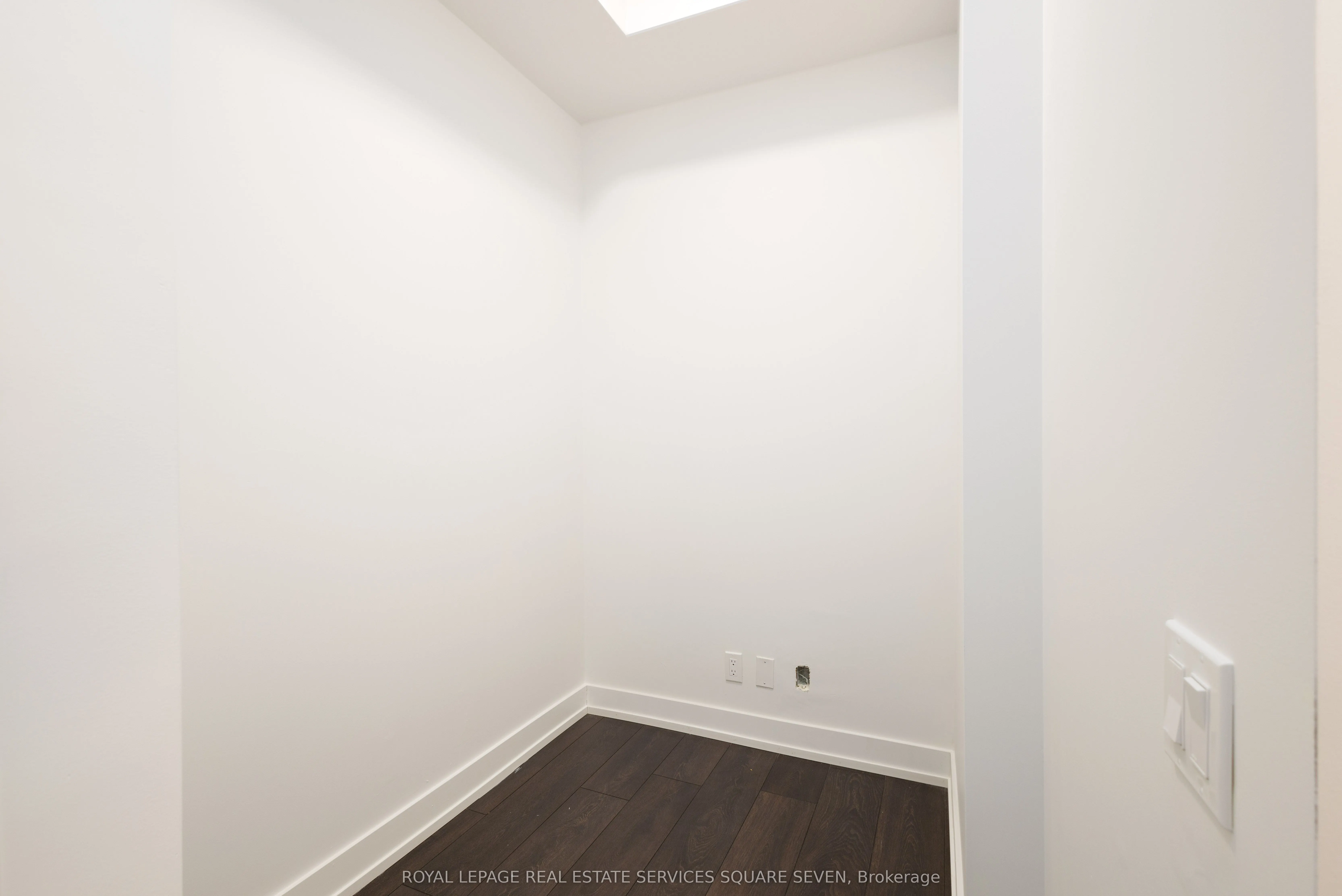 215 Veterans Drive N, #1205