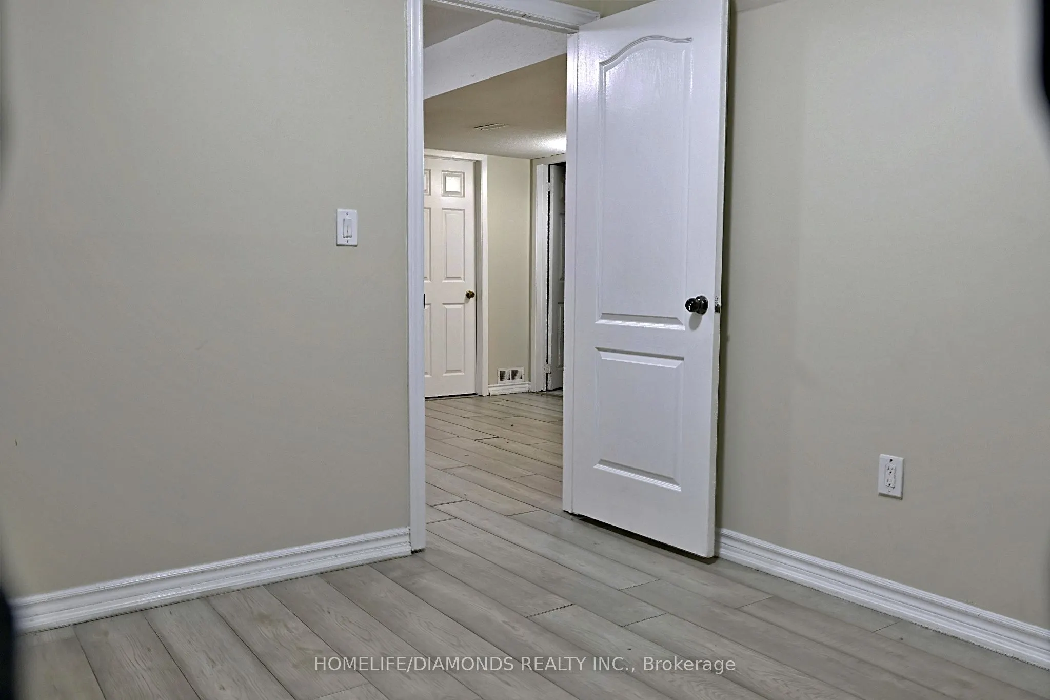 25 GOLDEN EAGLE Road