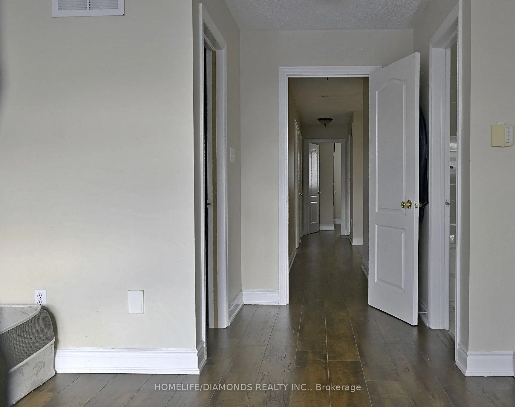 25 GOLDEN EAGLE Road