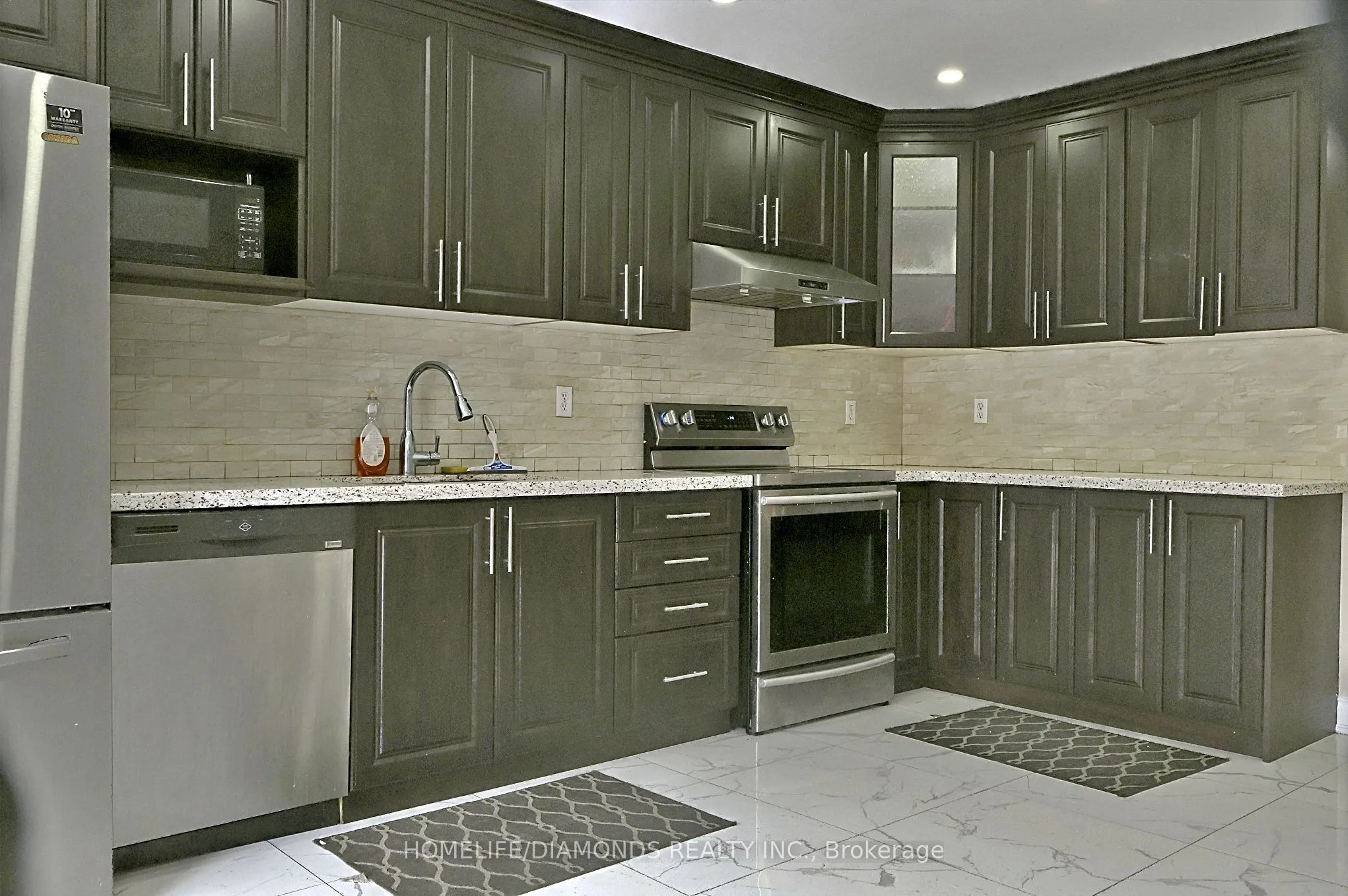 25 GOLDEN EAGLE Road