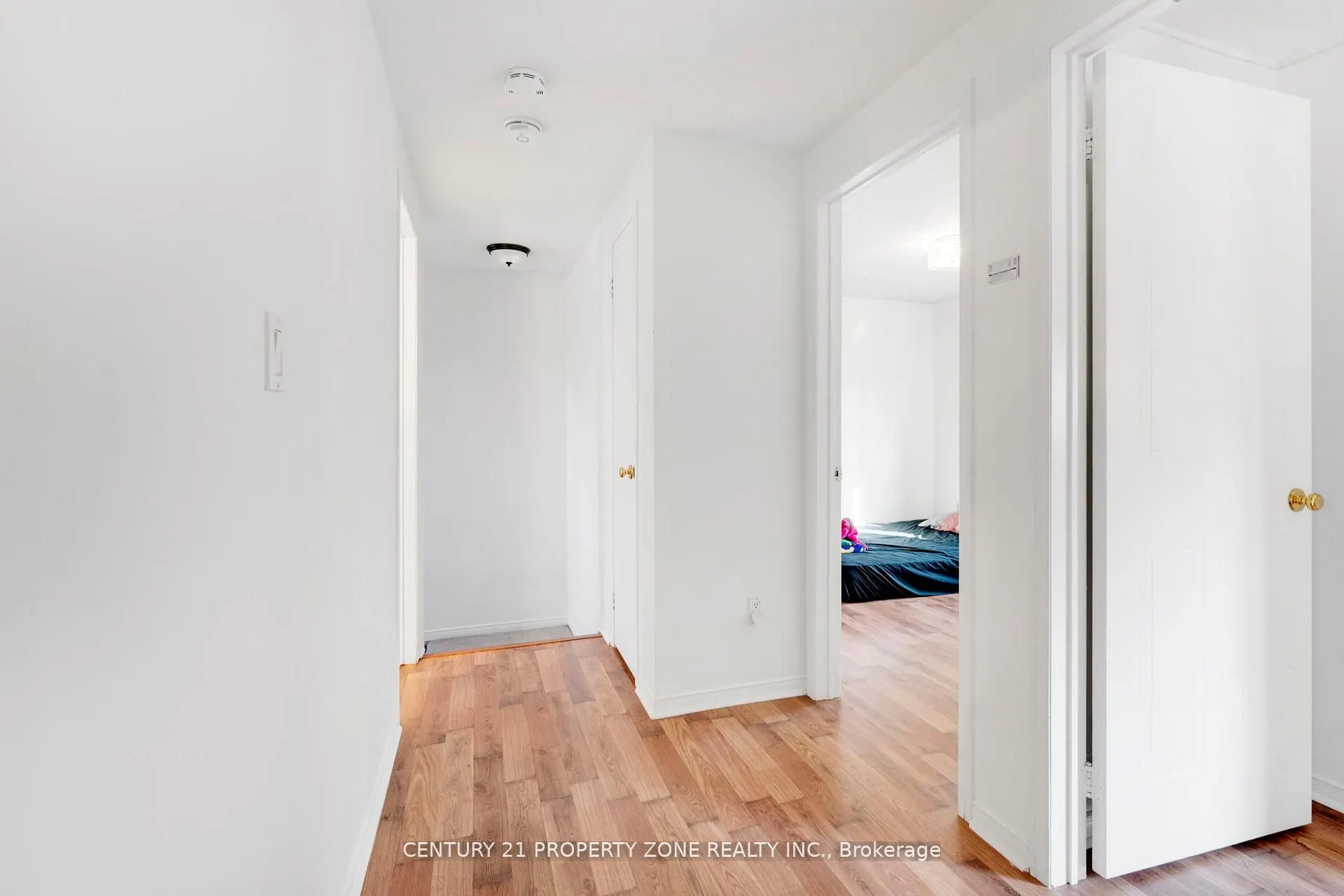 22 A John Street W