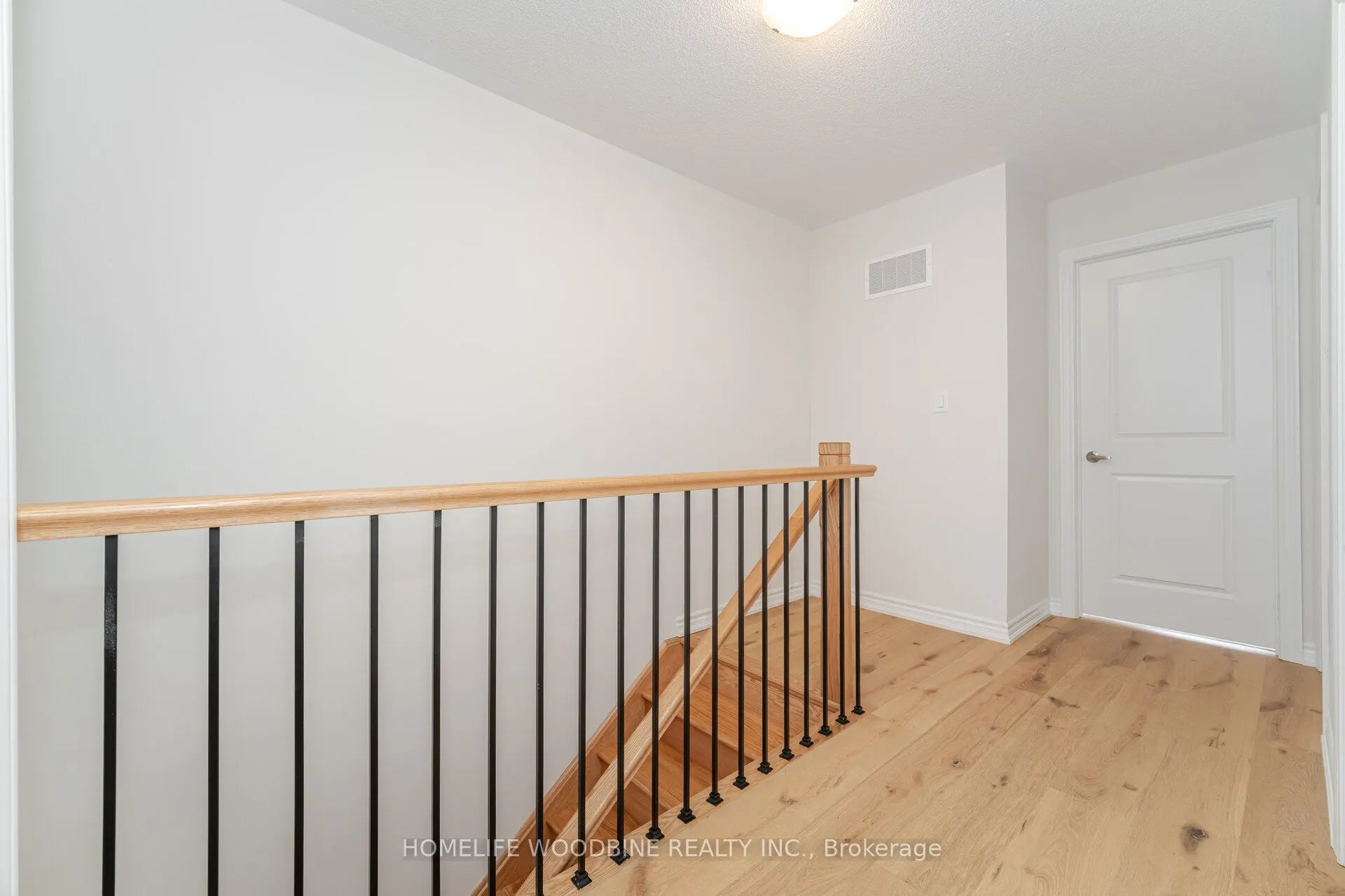 15 Arcola Street