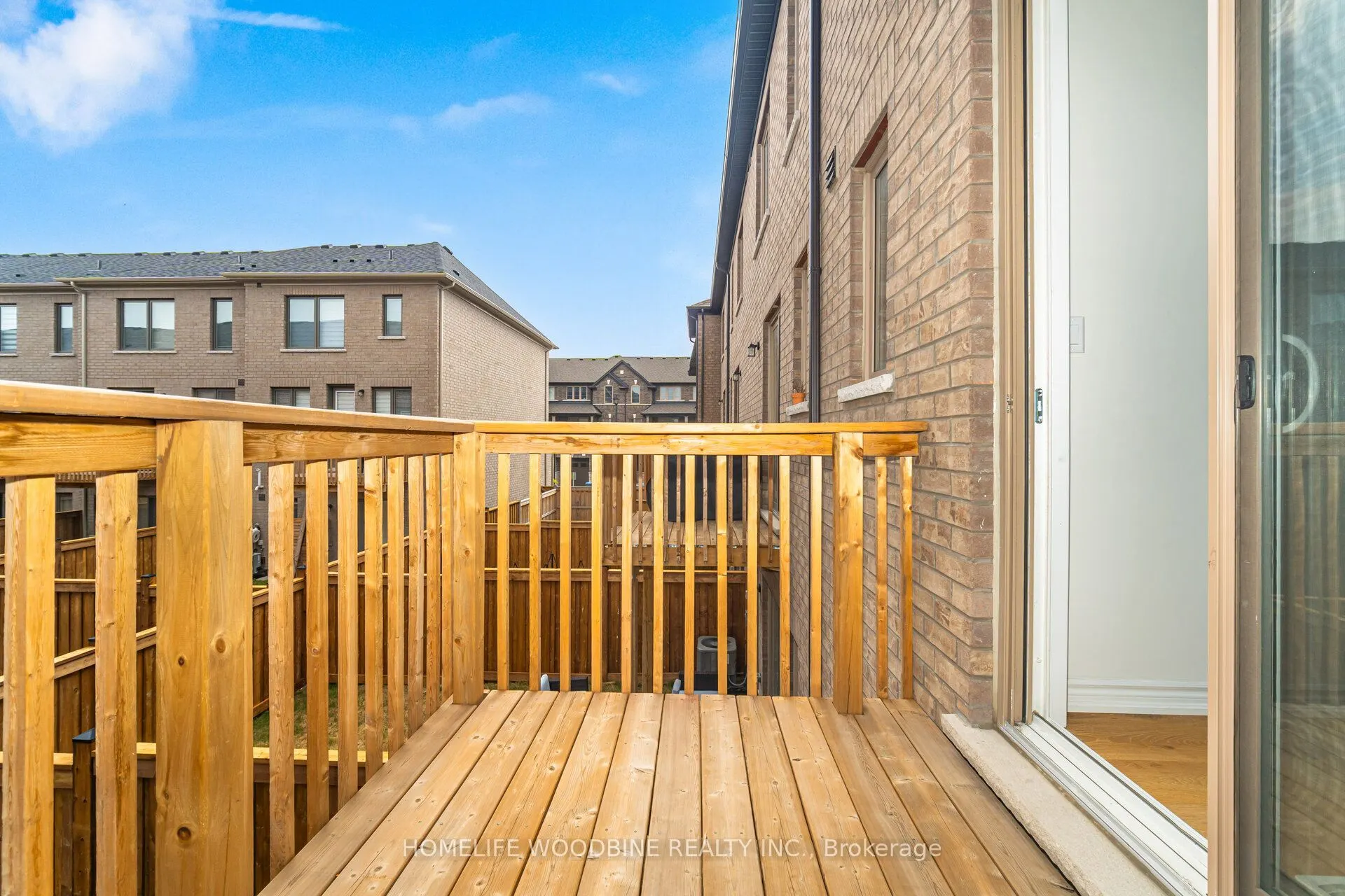 15 Arcola Street
