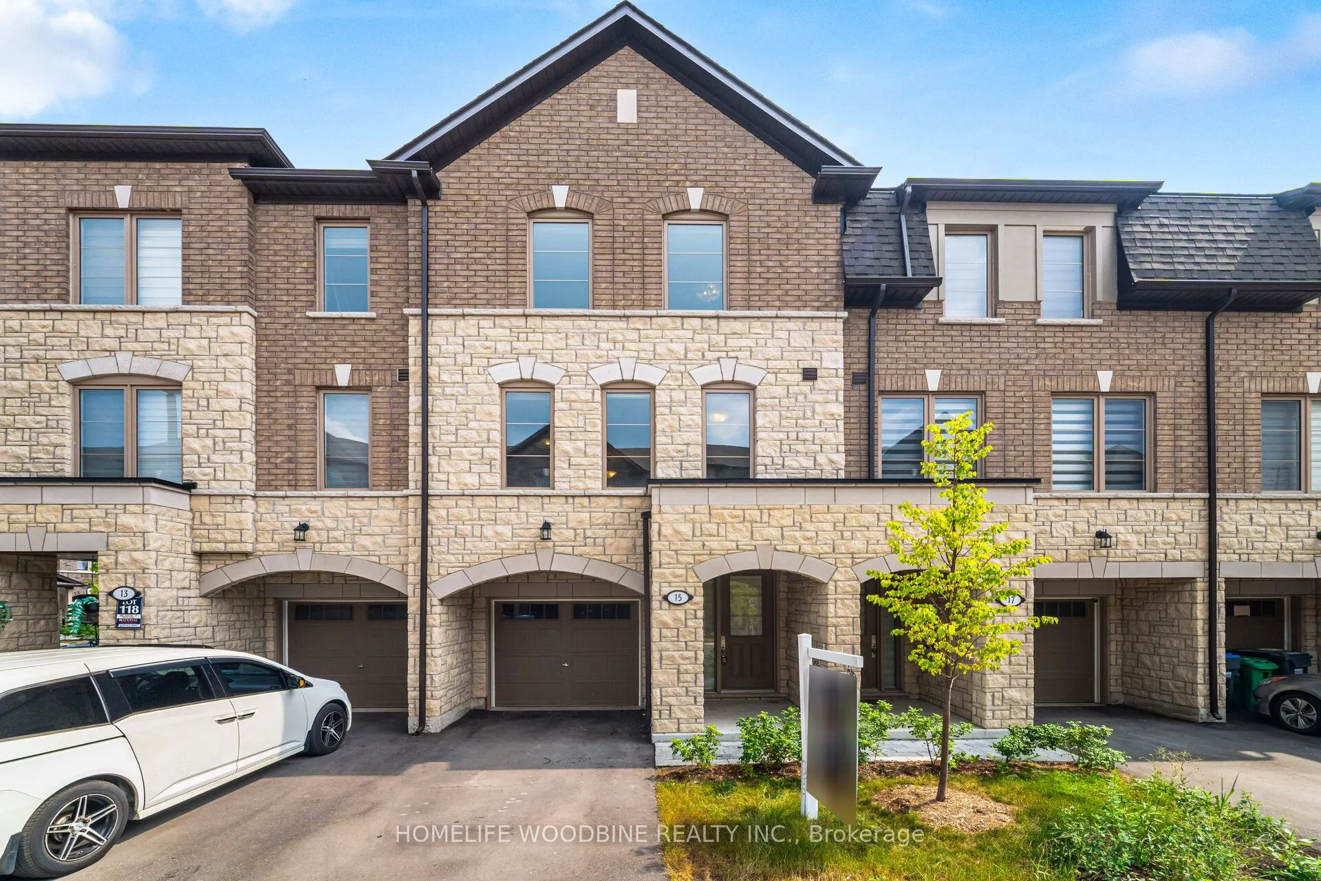 15 Arcola Street