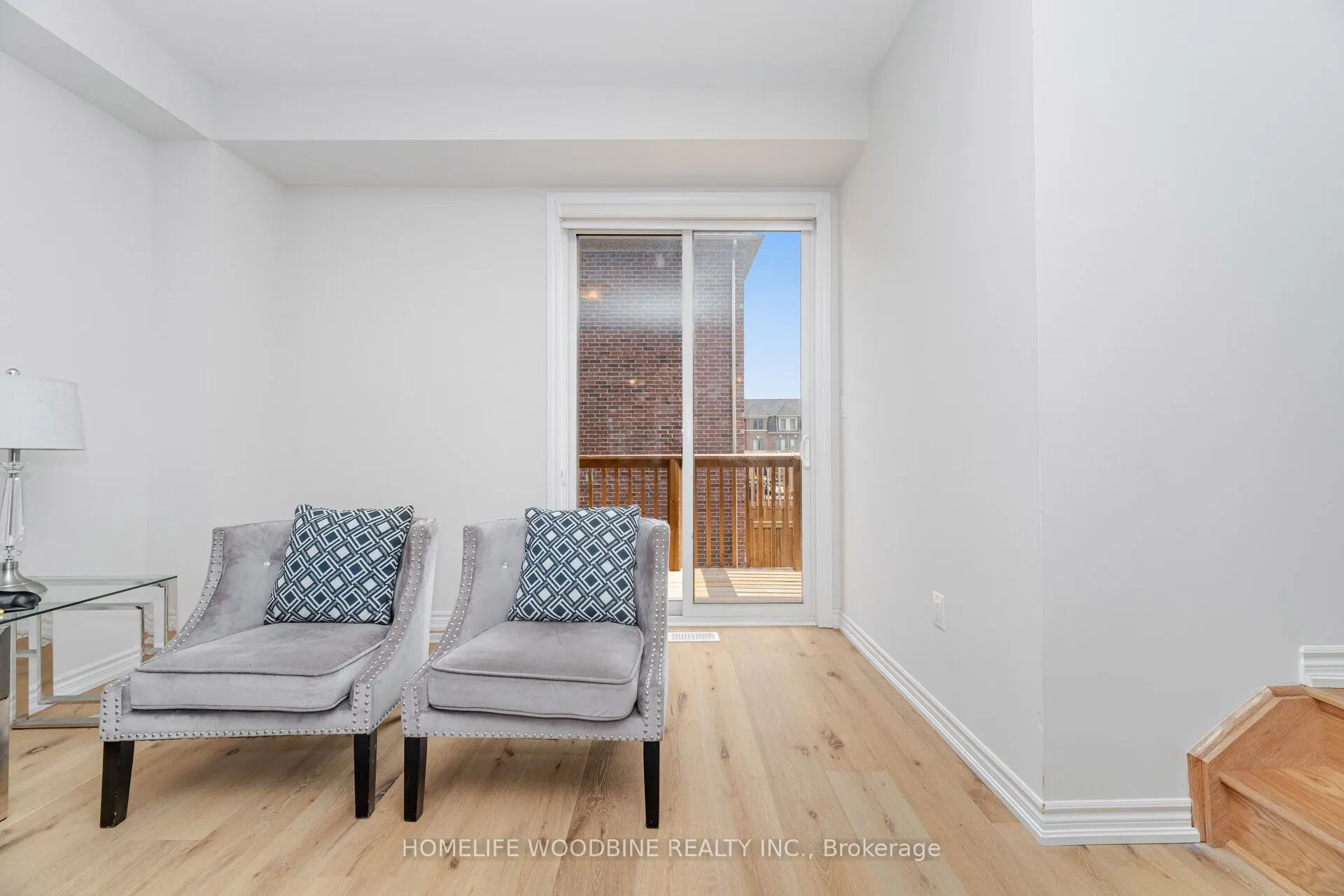 15 Arcola Street