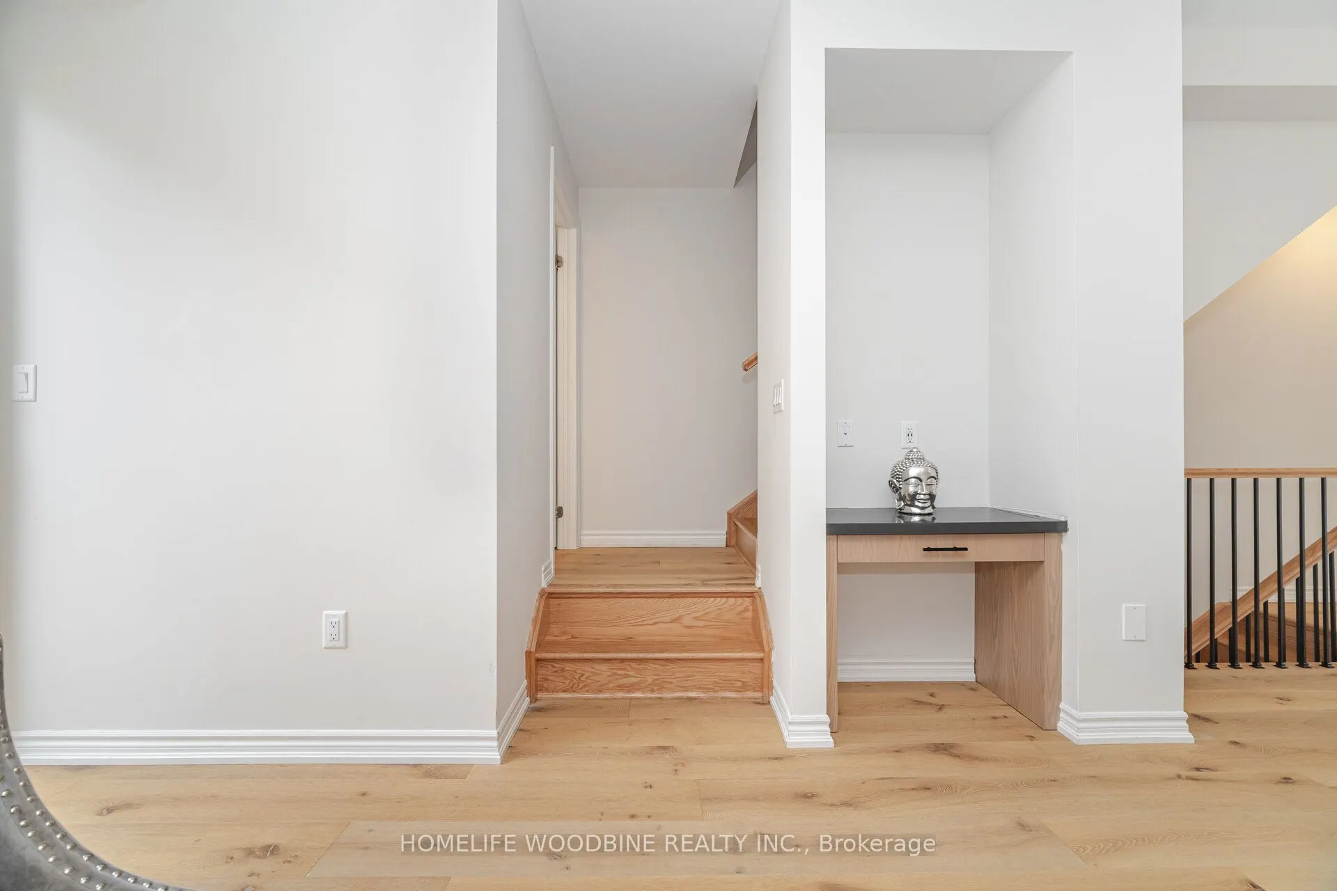 15 Arcola Street