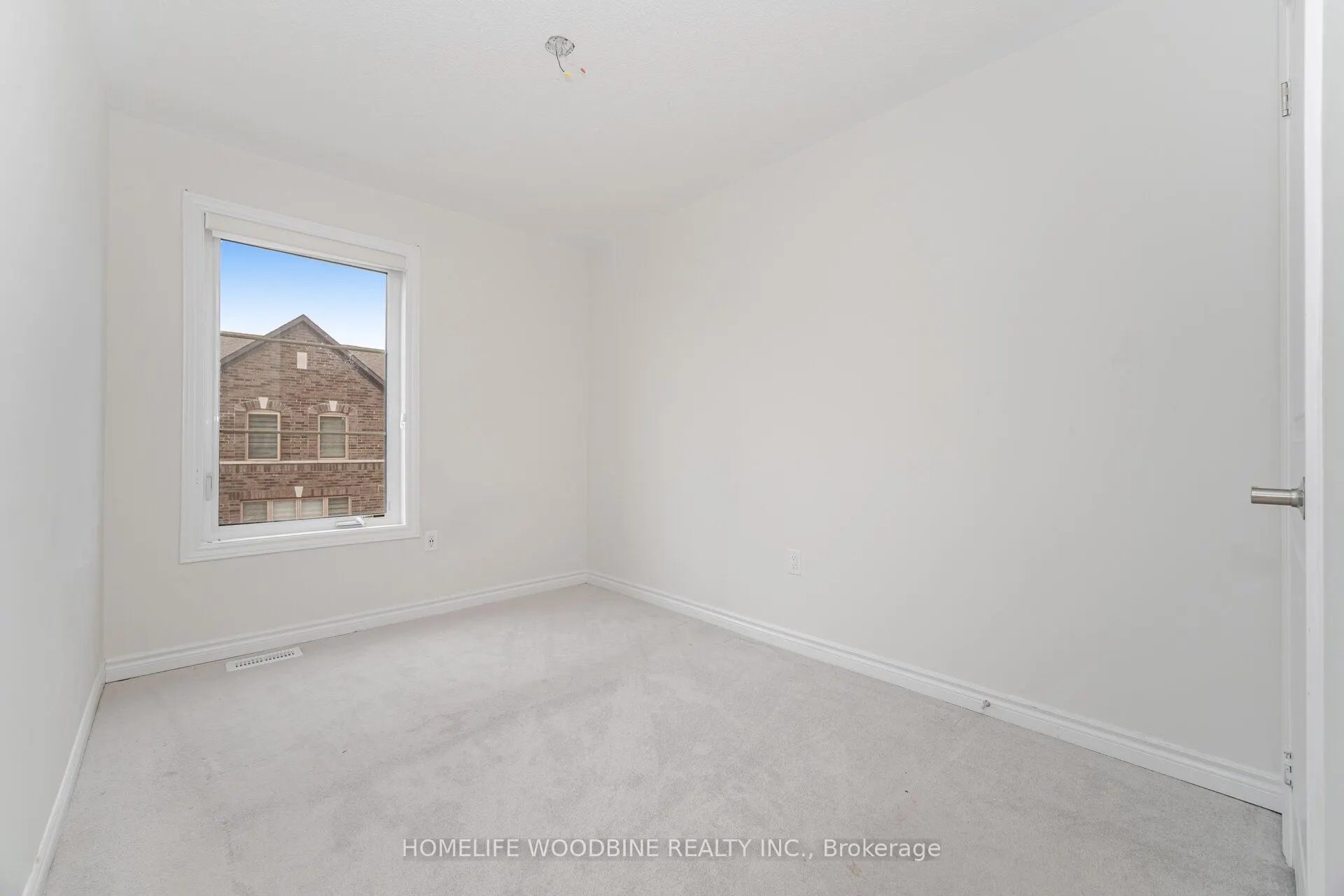 15 Arcola Street