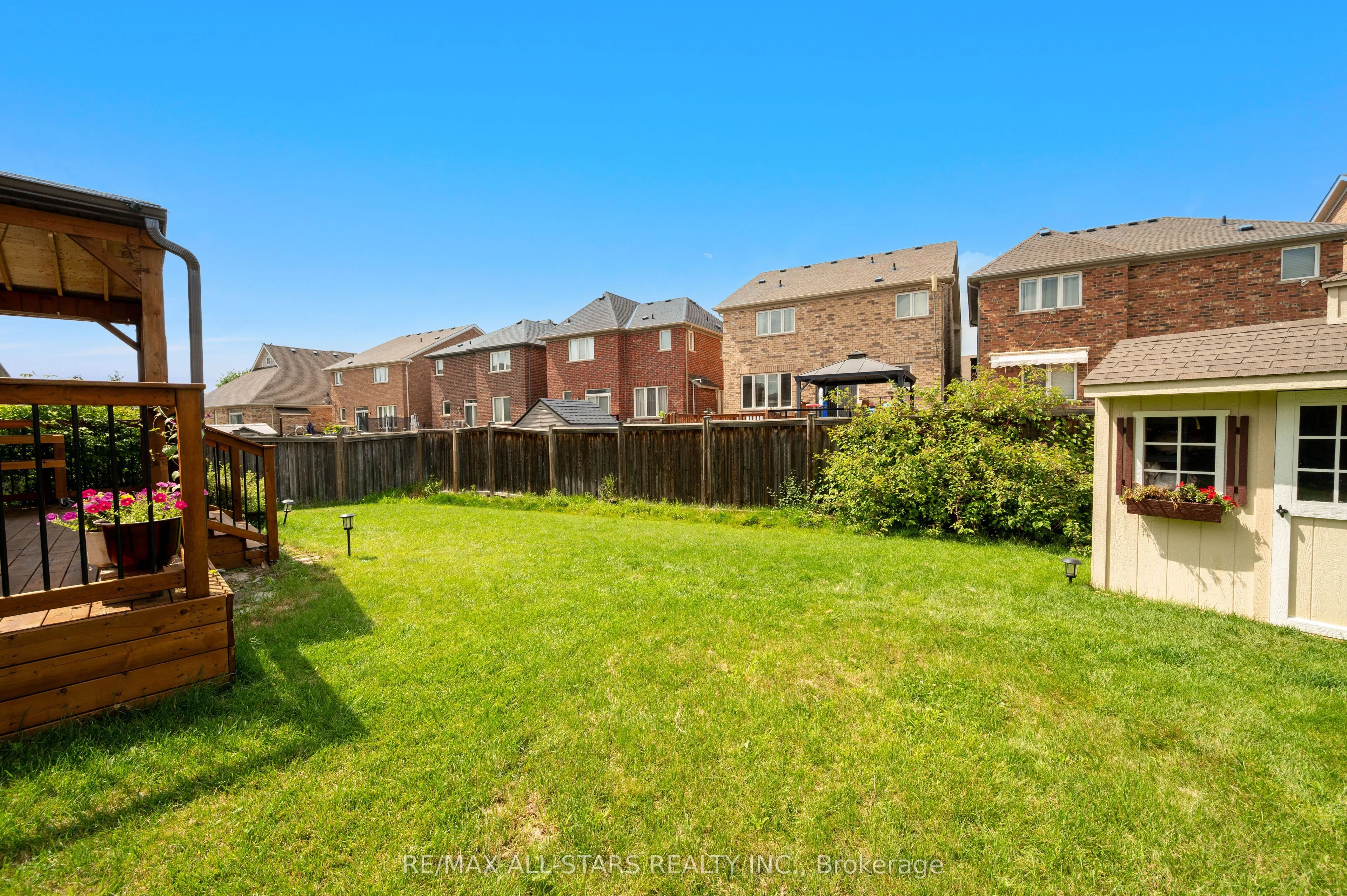 48 Cottonfield Circle