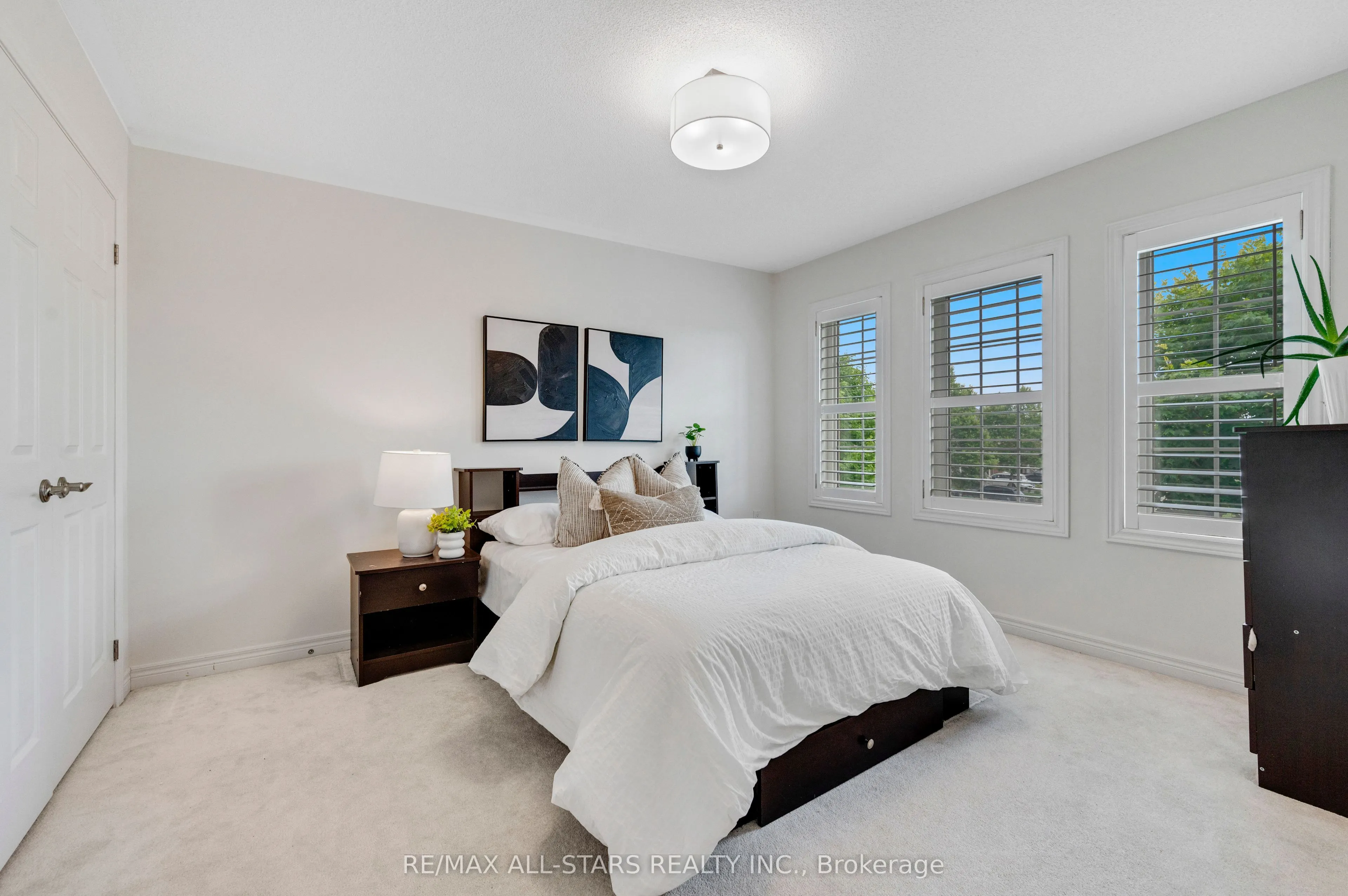 48 Cottonfield Circle