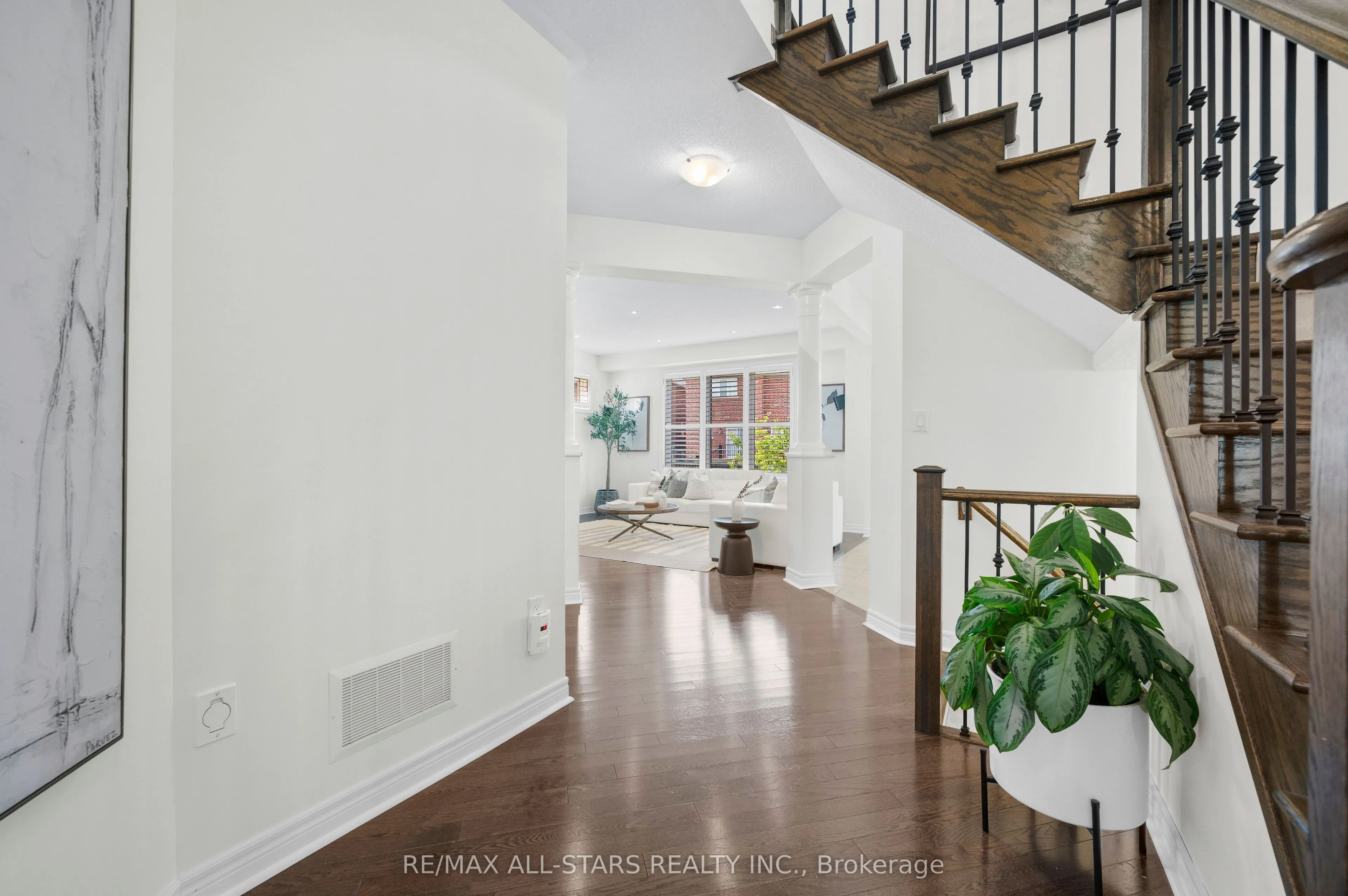 48 Cottonfield Circle