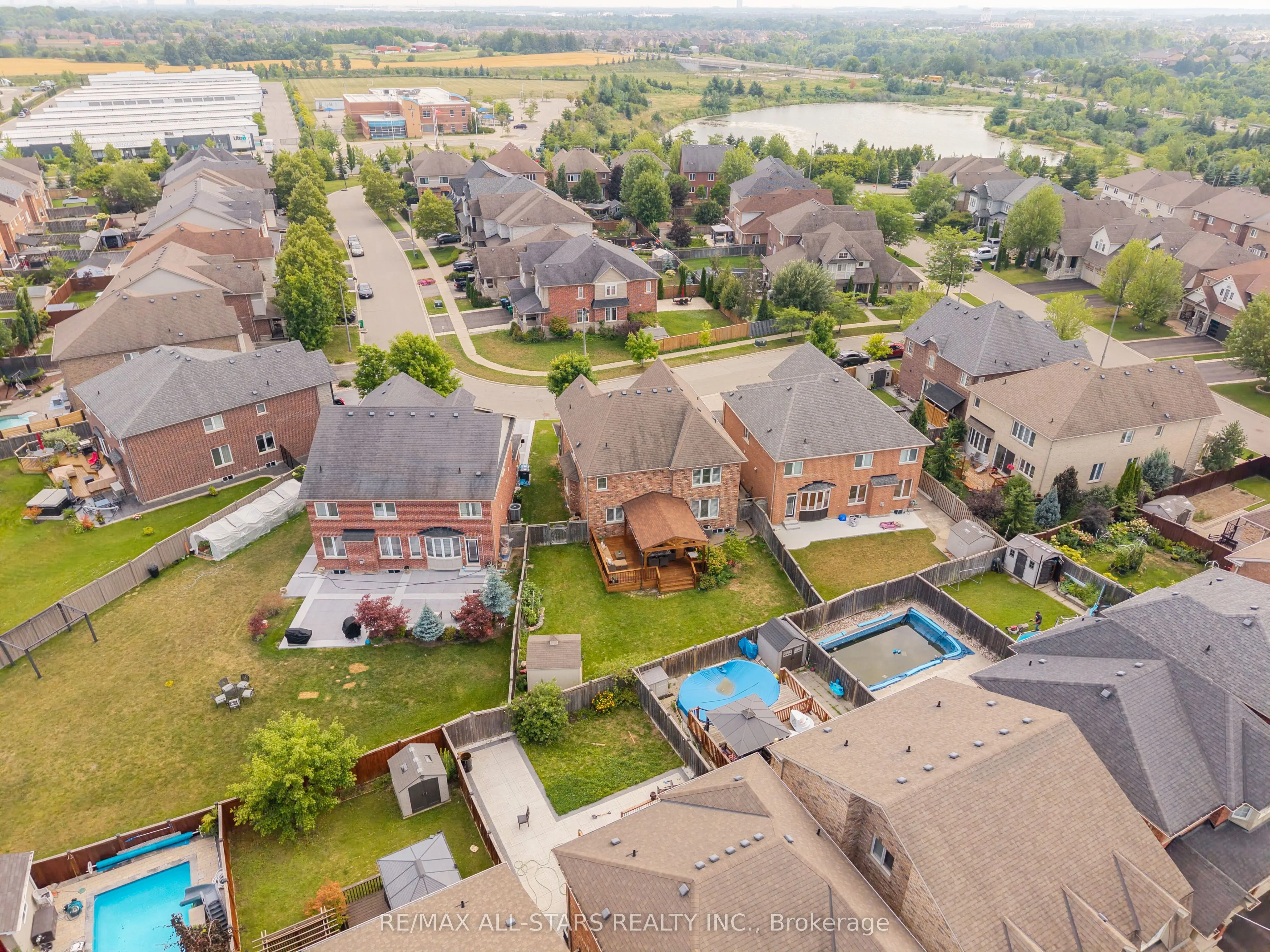 48 Cottonfield Circle