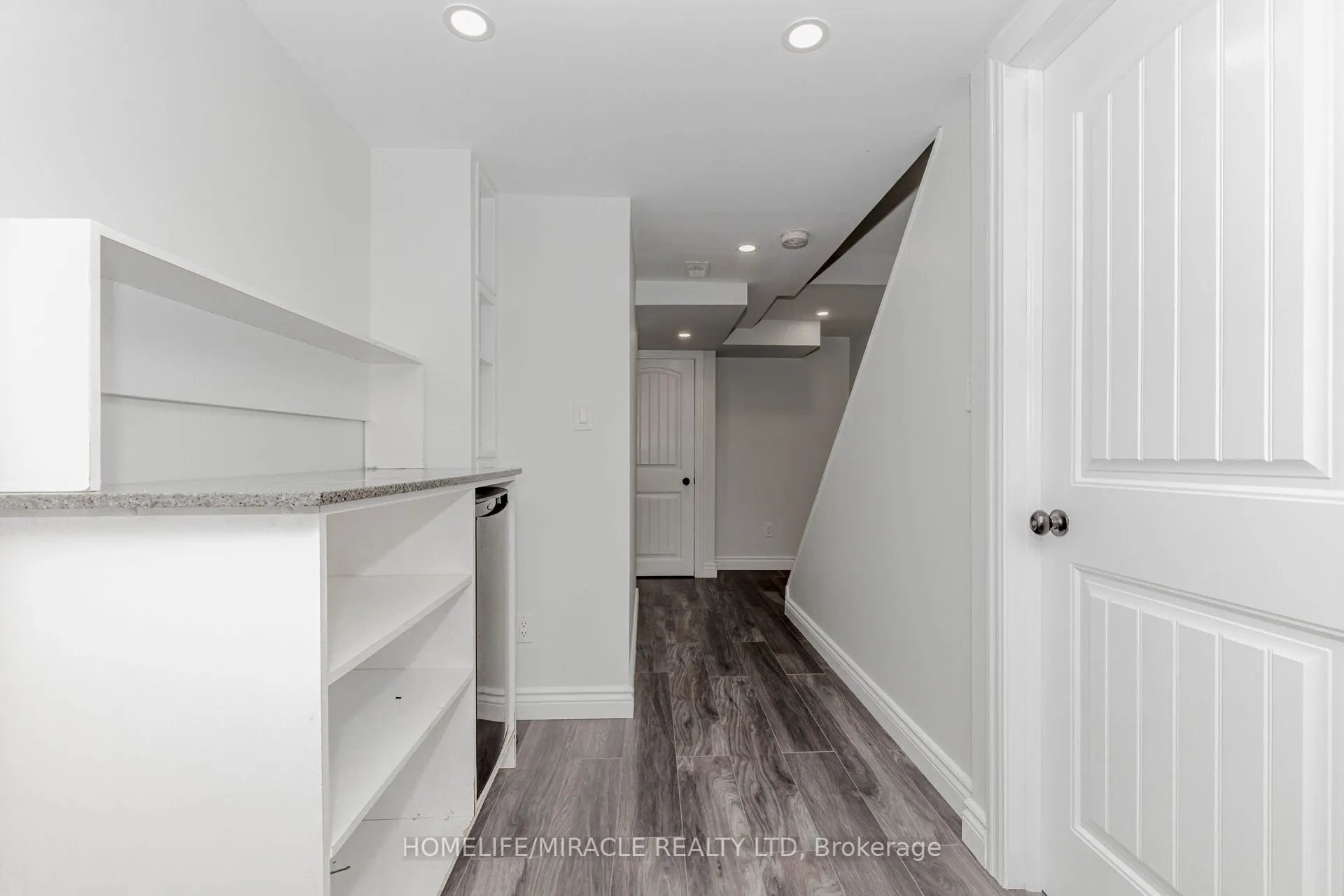 8 Whitmer Street