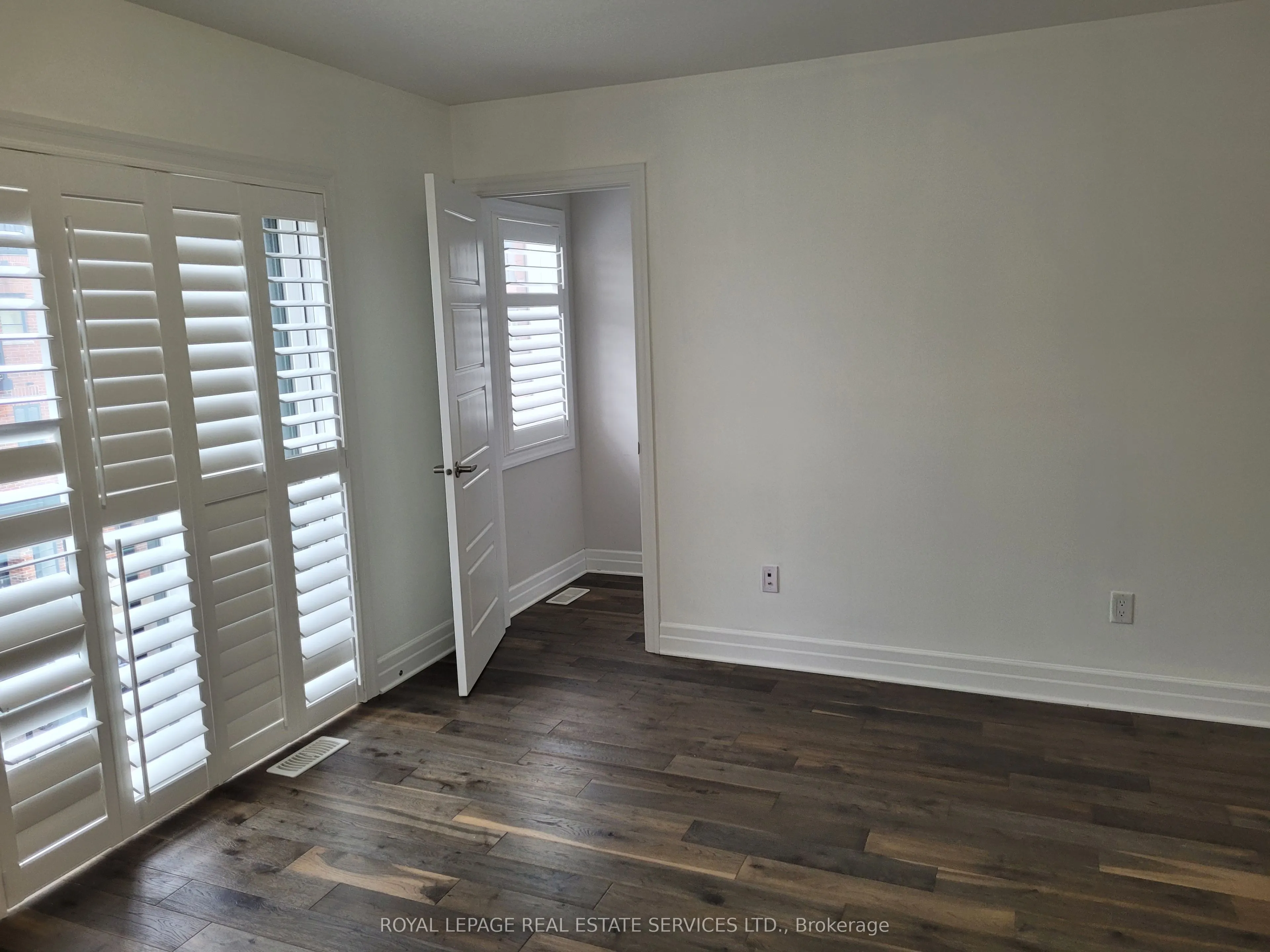 70 Plains Road W, #38