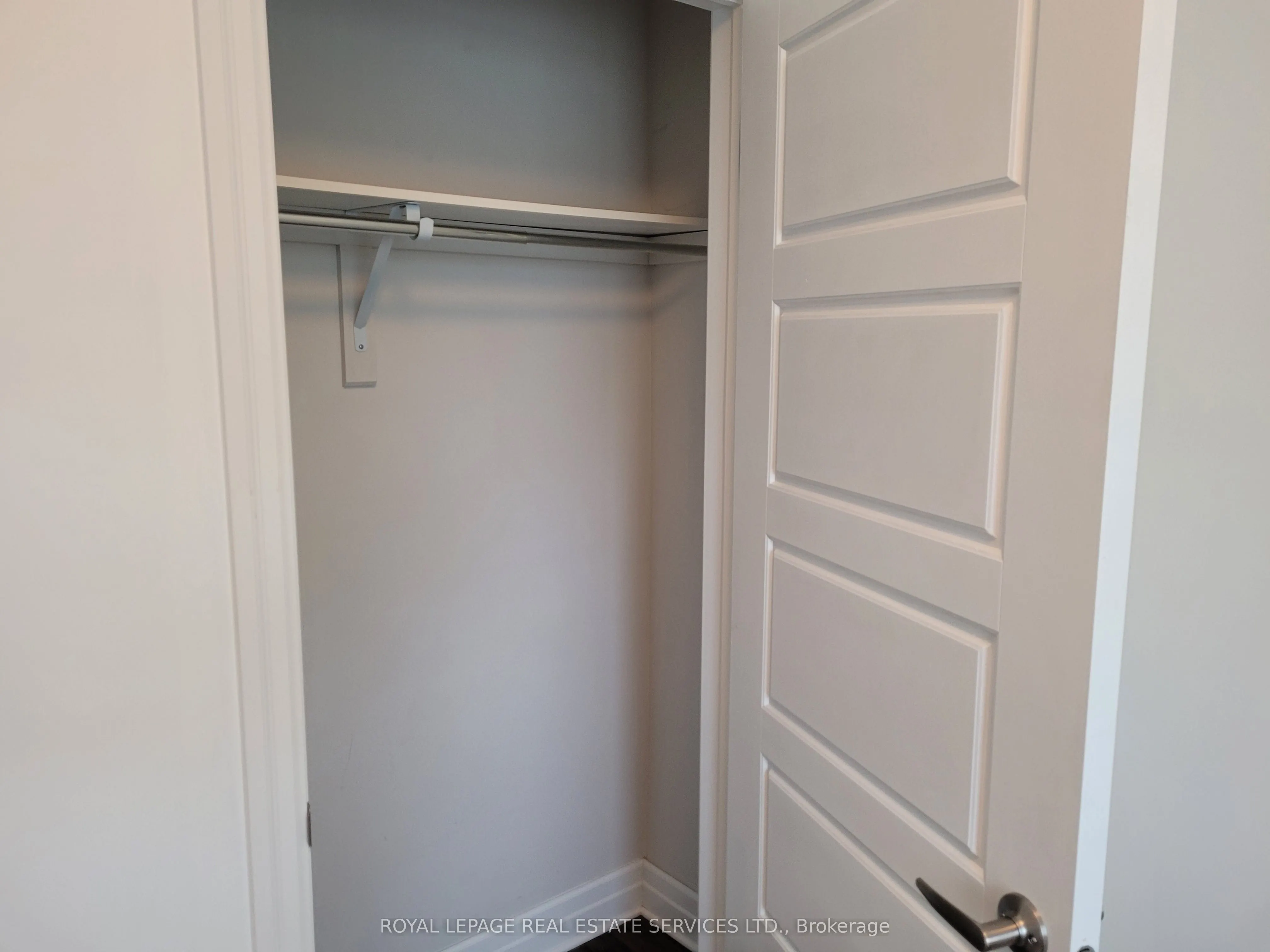 70 Plains Road W, #38
