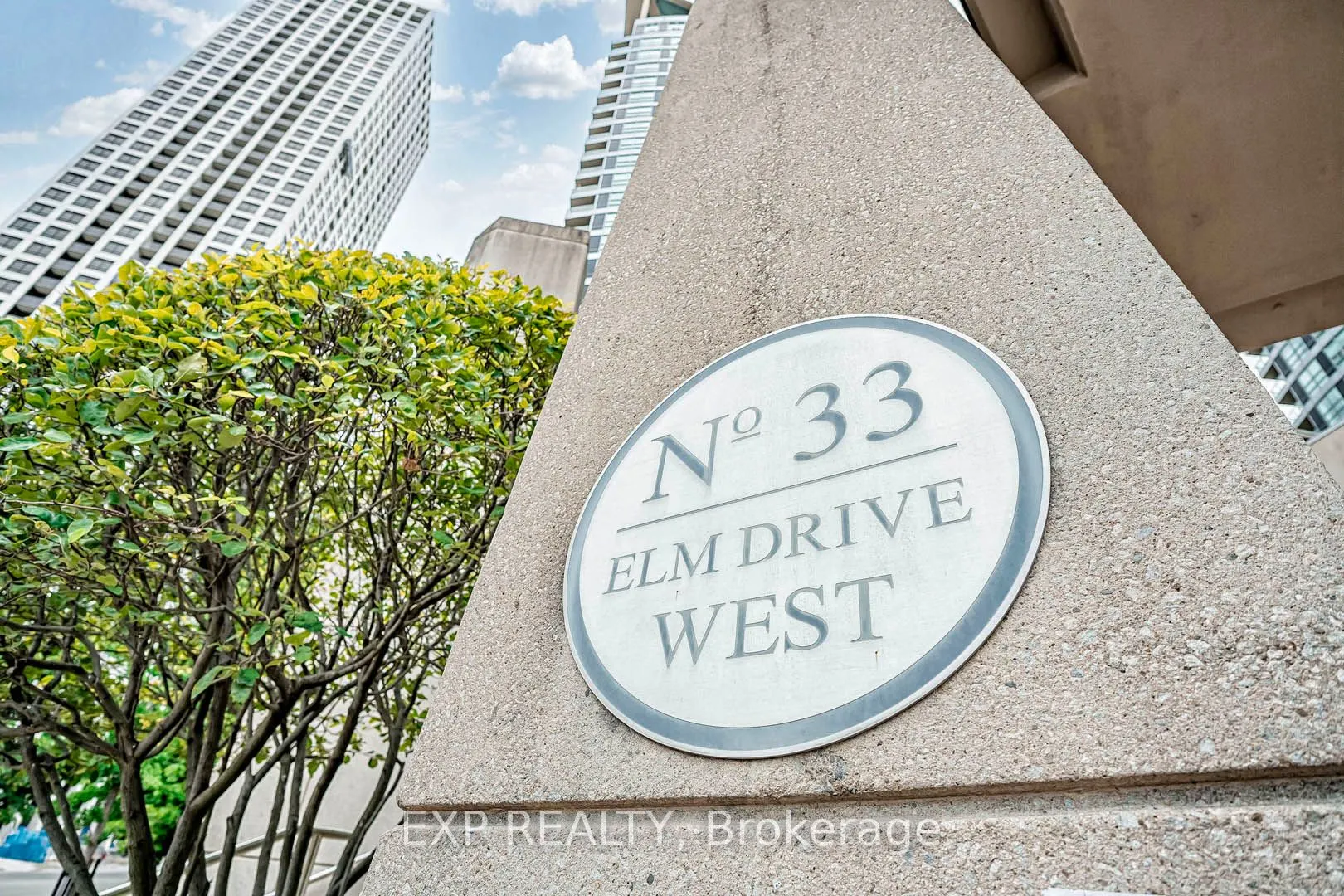 33 Elm Drive W, #310
