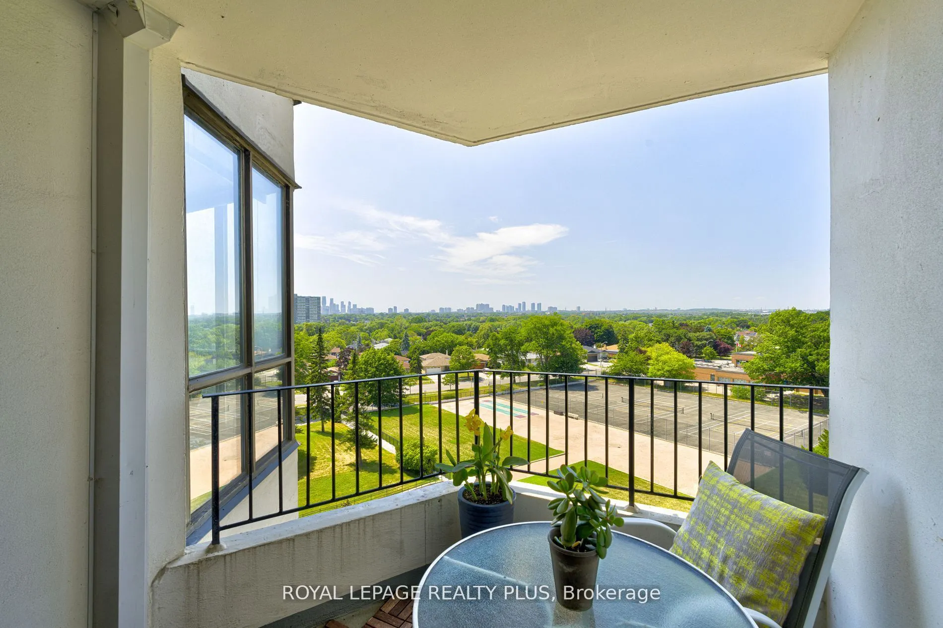 1333 Bloor Street, #708