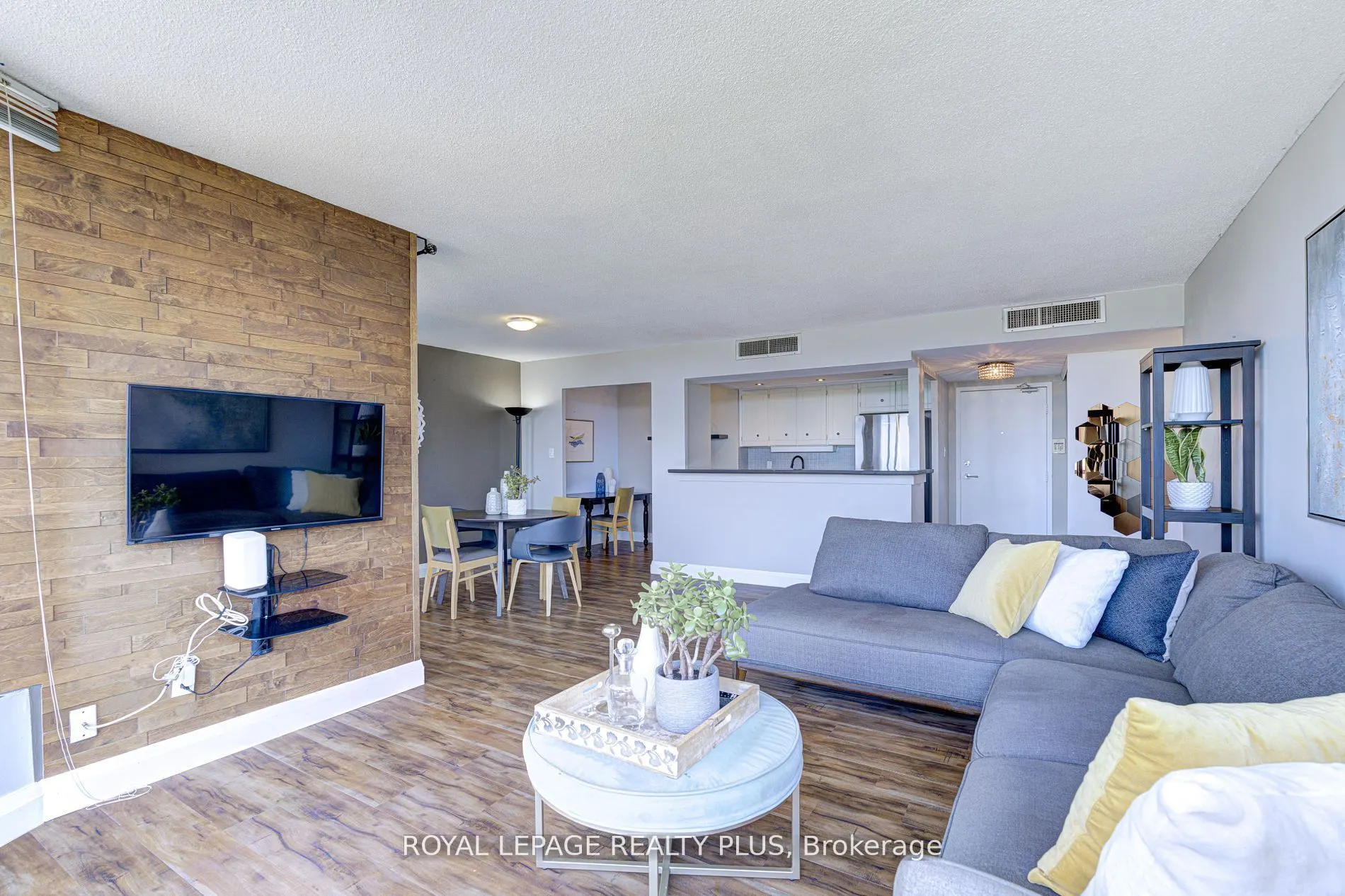 1333 Bloor Street, #708