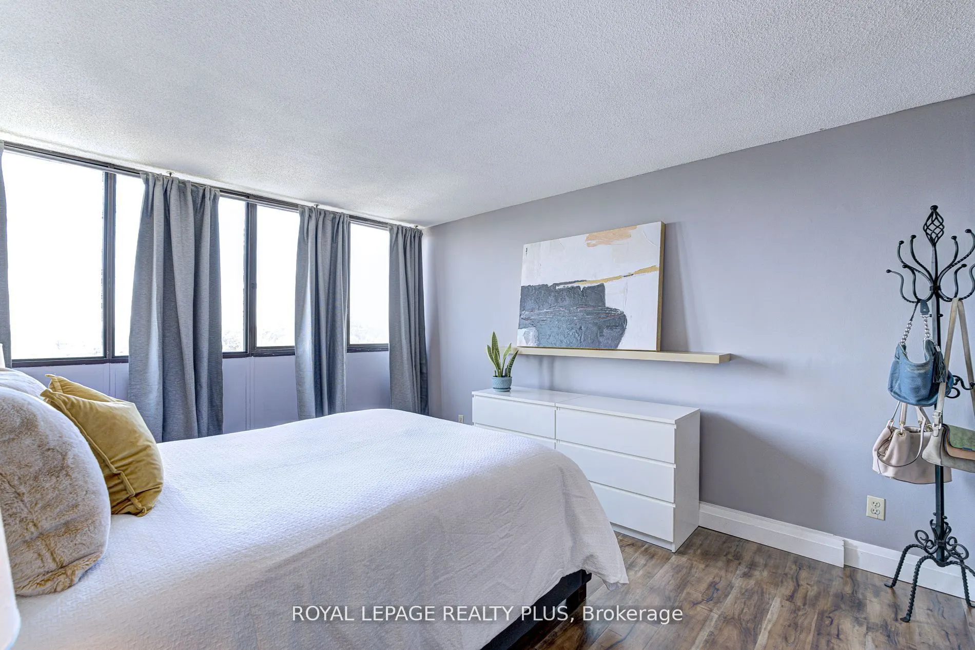 1333 Bloor Street, #708
