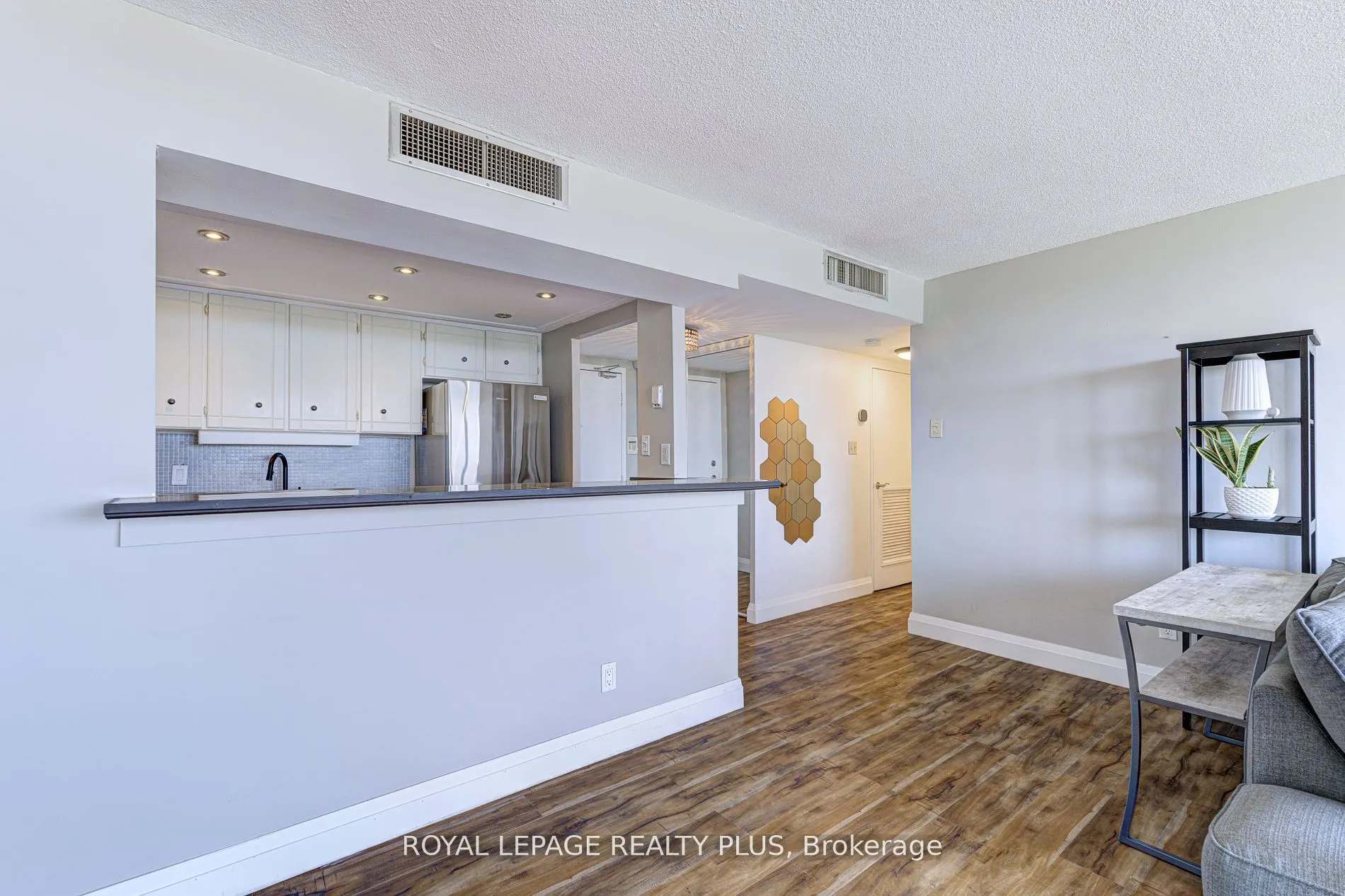 1333 Bloor Street, #708