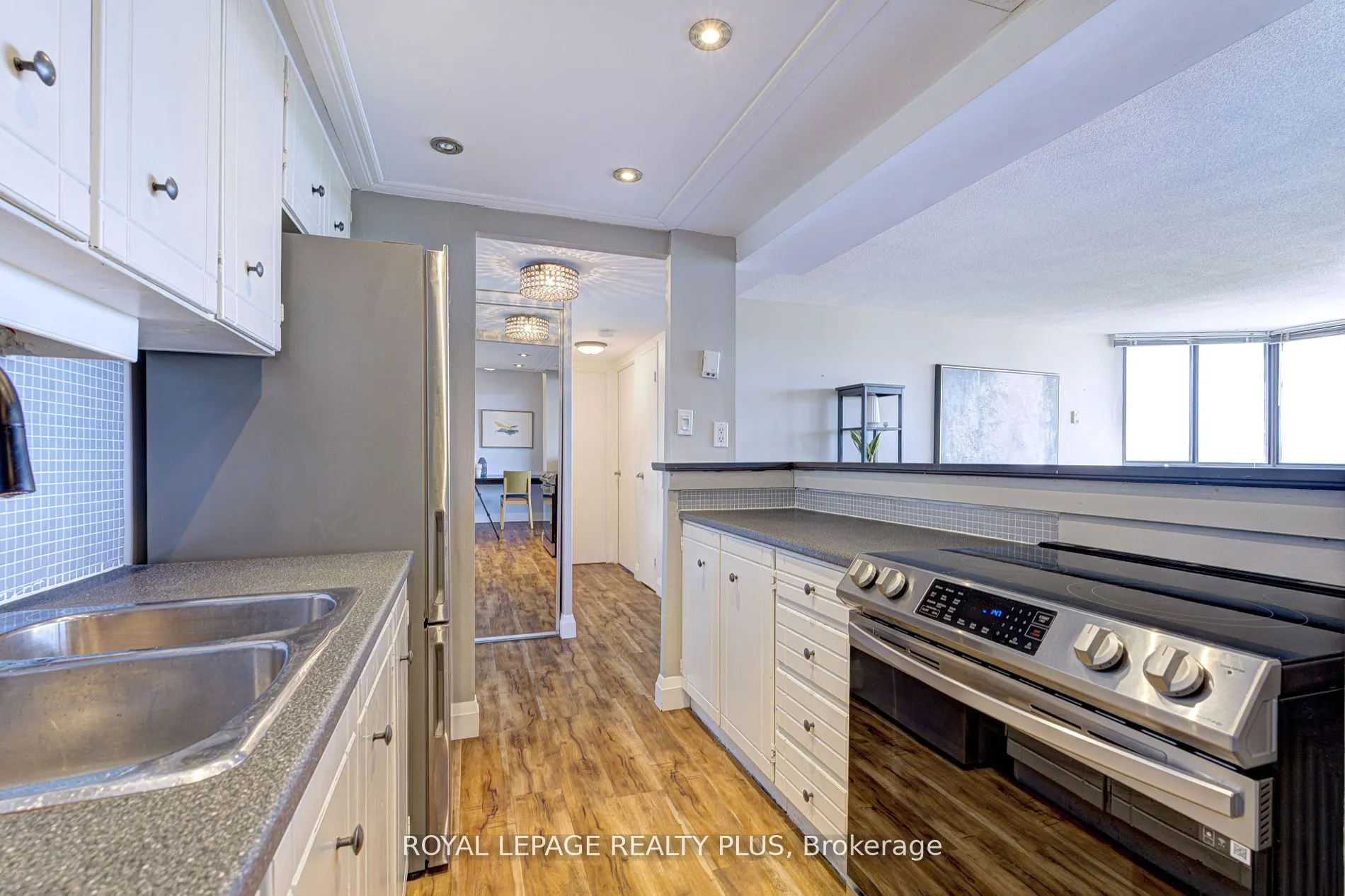 1333 Bloor Street, #708