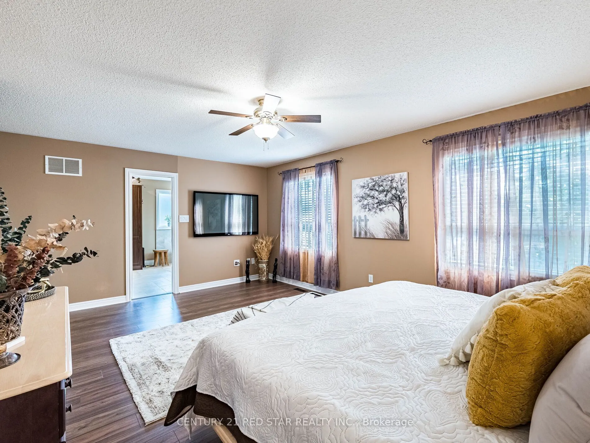 1080 Hatton Crossing