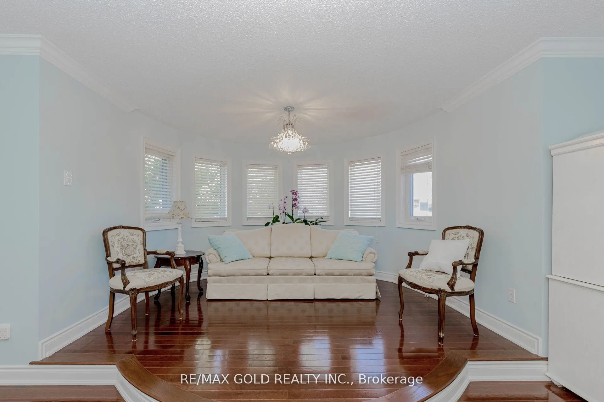 25 Red Cedar Crescent