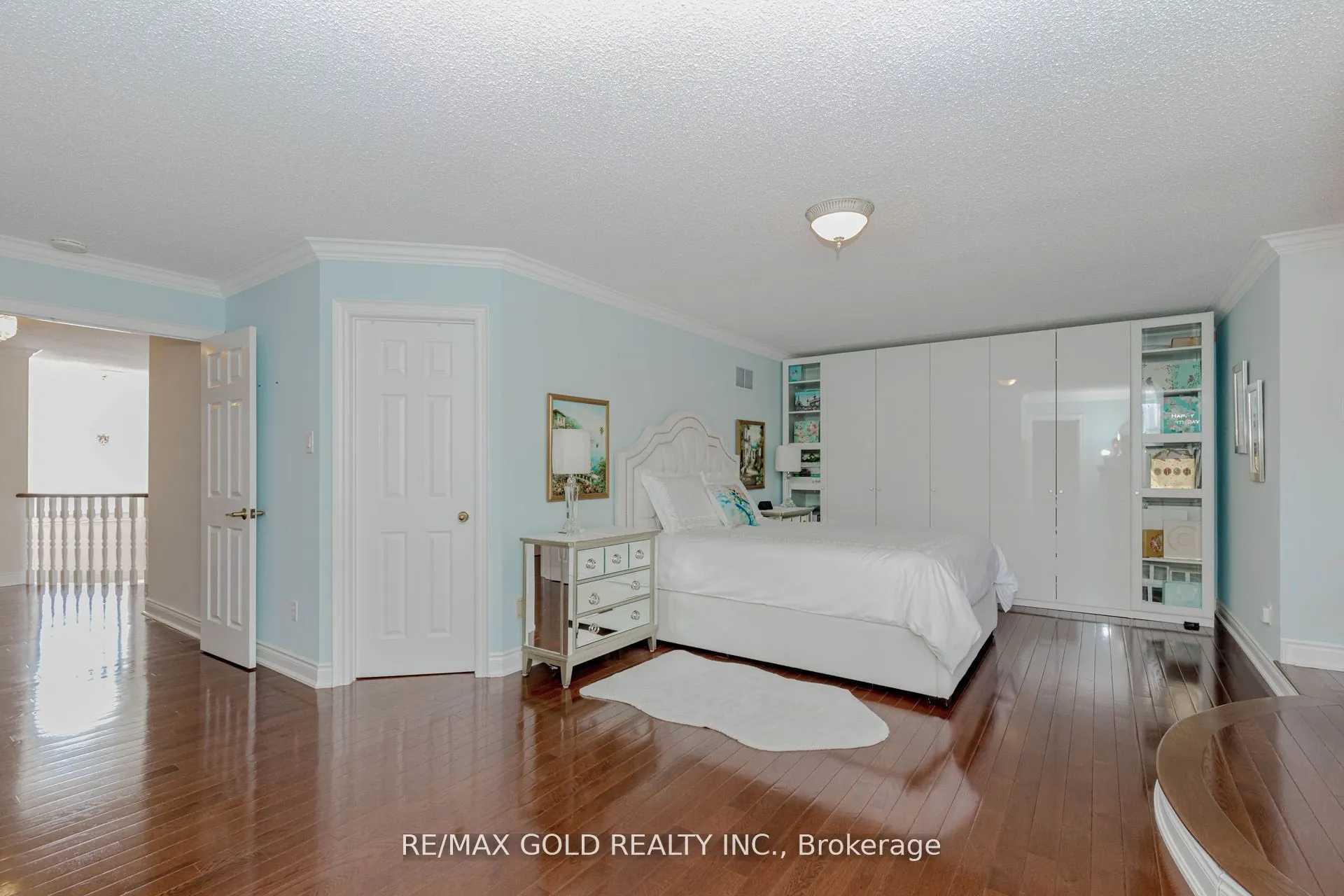 25 Red Cedar Crescent