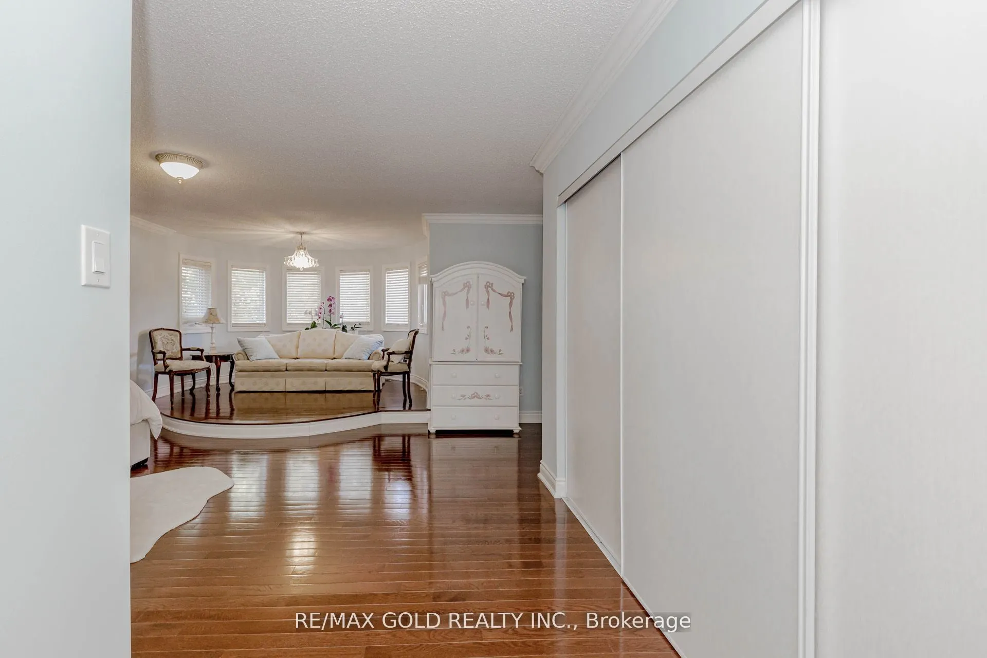 25 Red Cedar Crescent