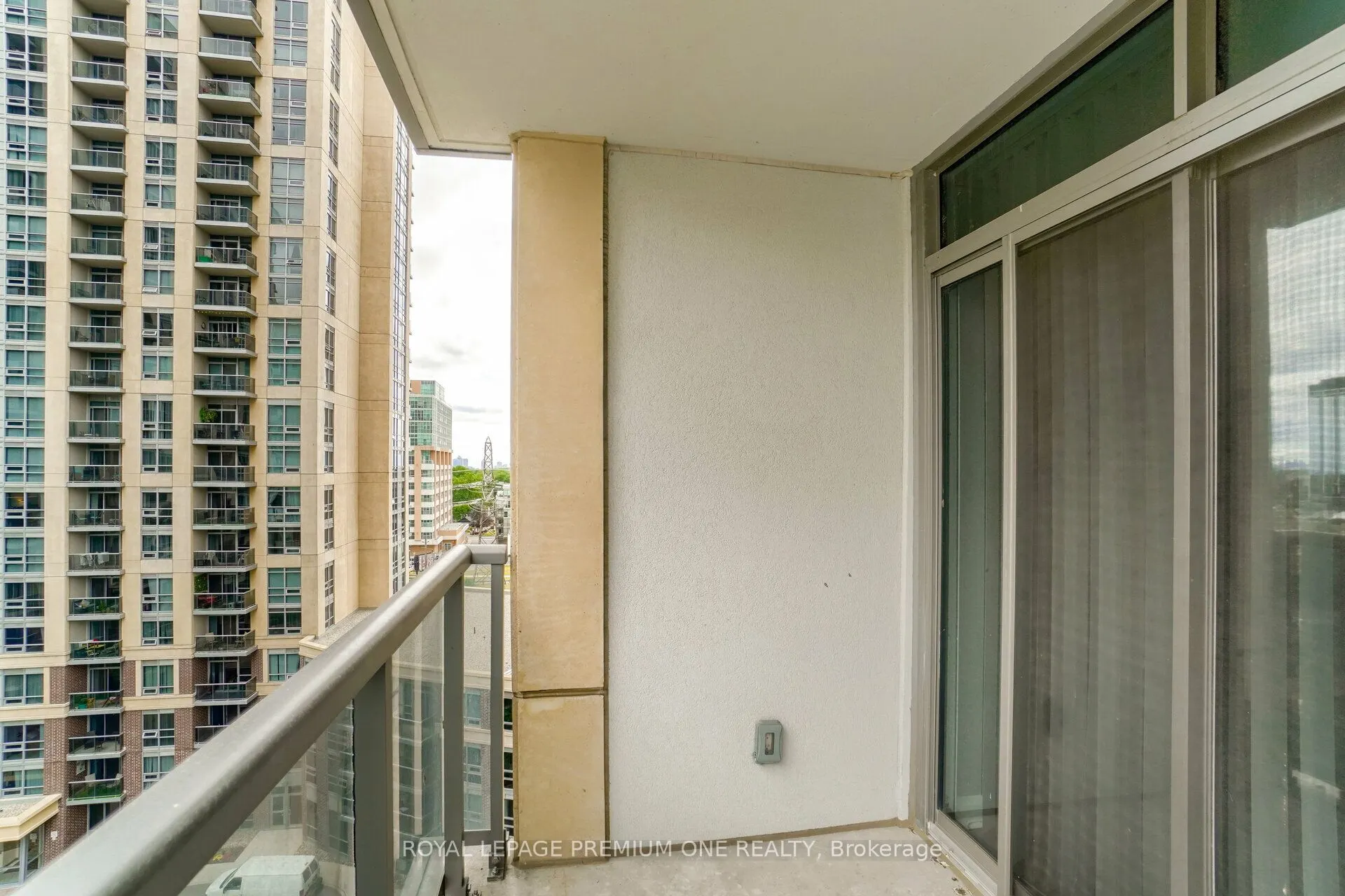 1 Michael Power Place, #911