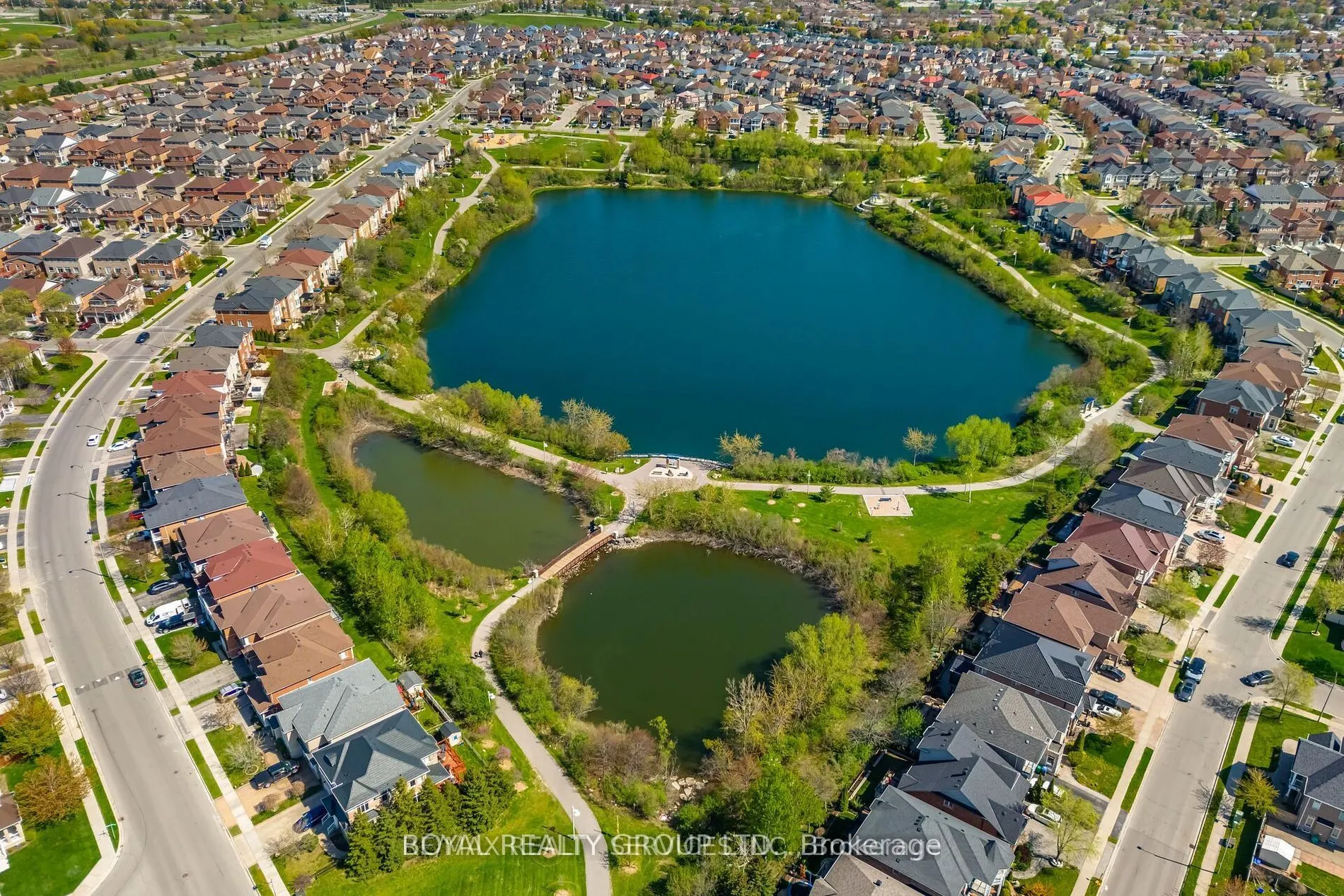 128 Rocky Point Crescent
