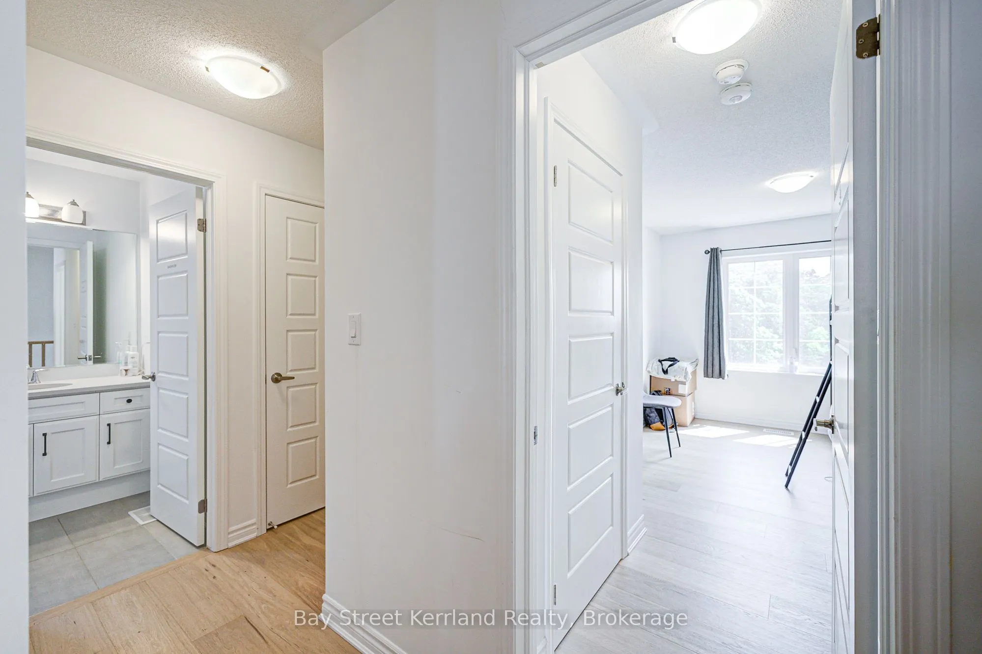 145 Settlers Road E