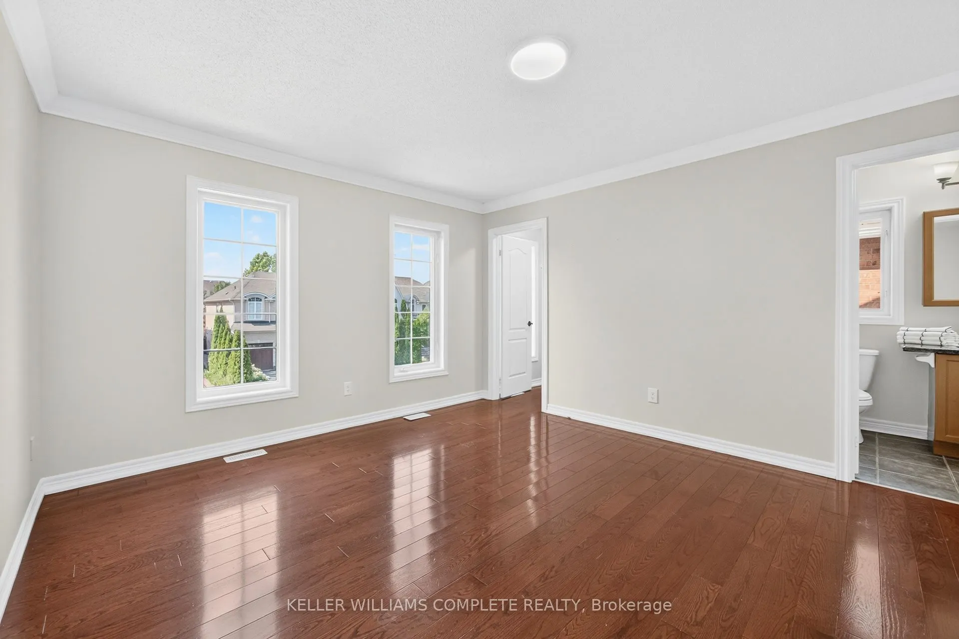 3322 Fox Run Circle