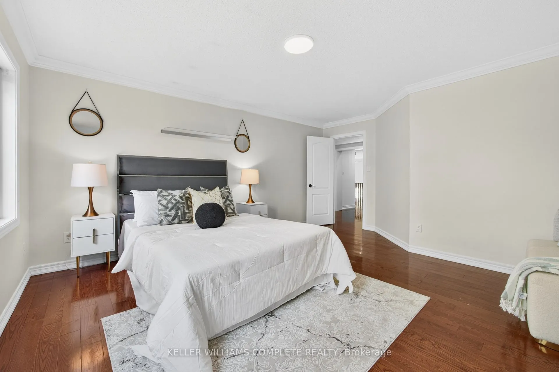 3322 Fox Run Circle