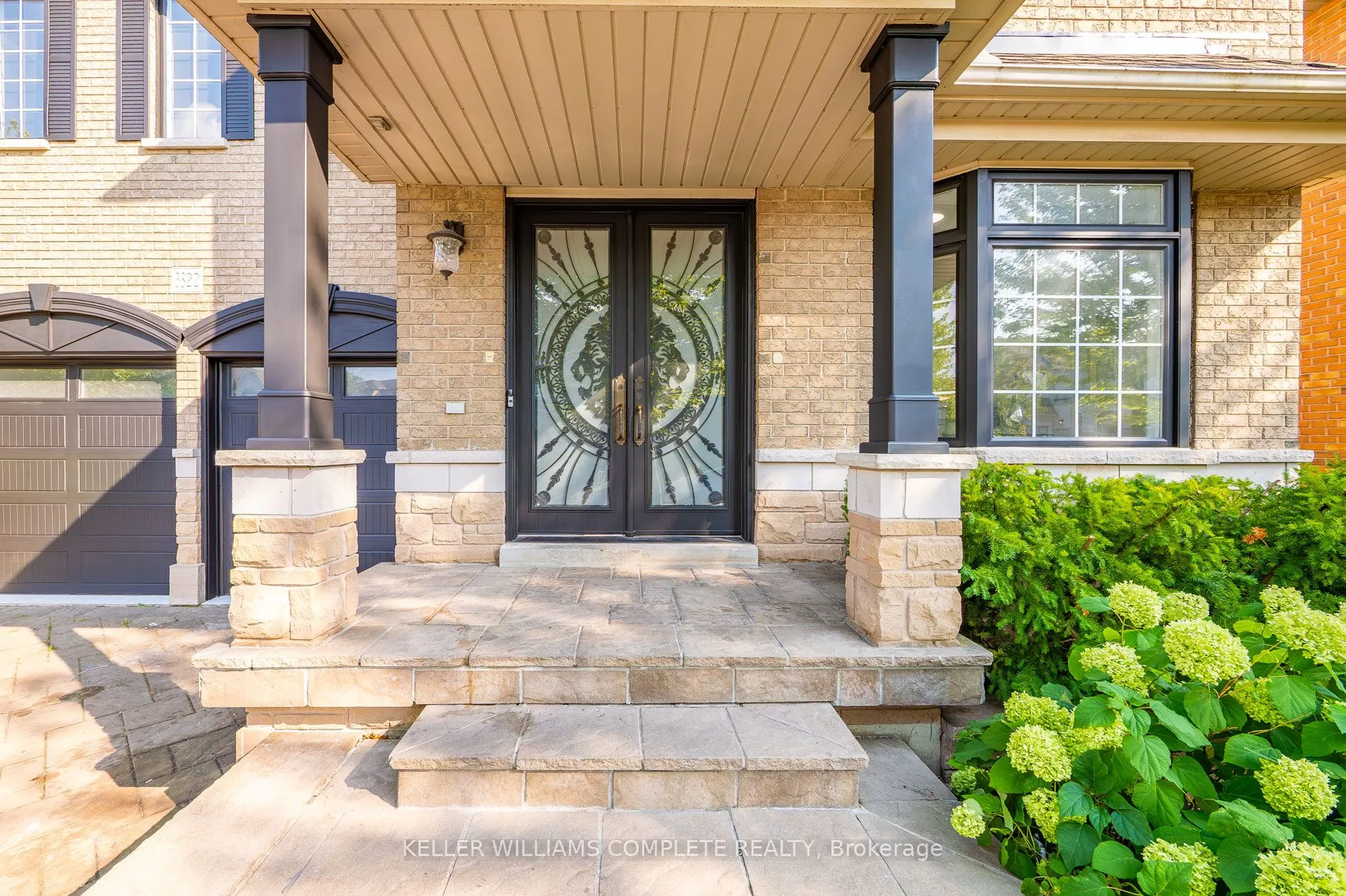 3322 Fox Run Circle