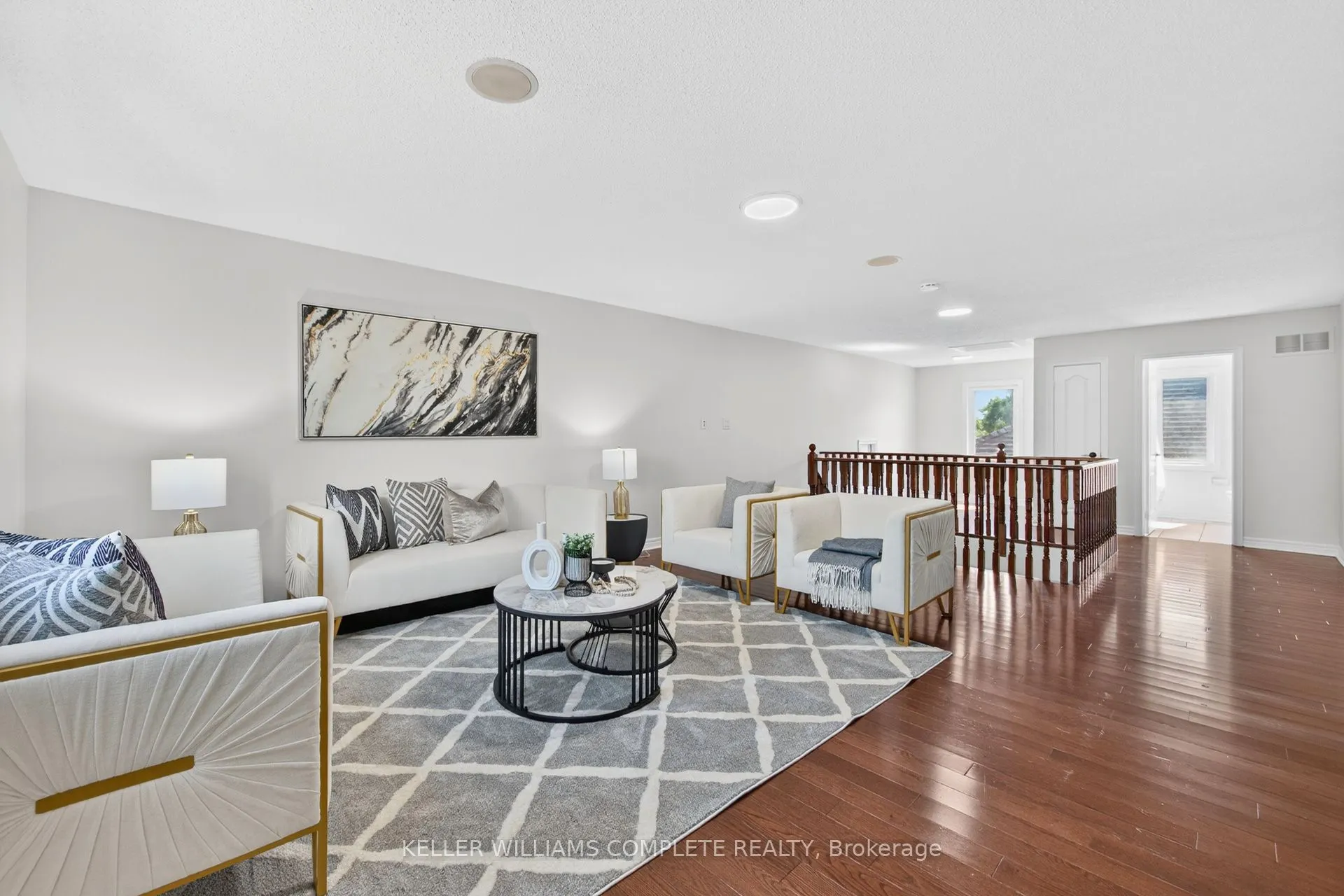 3322 Fox Run Circle
