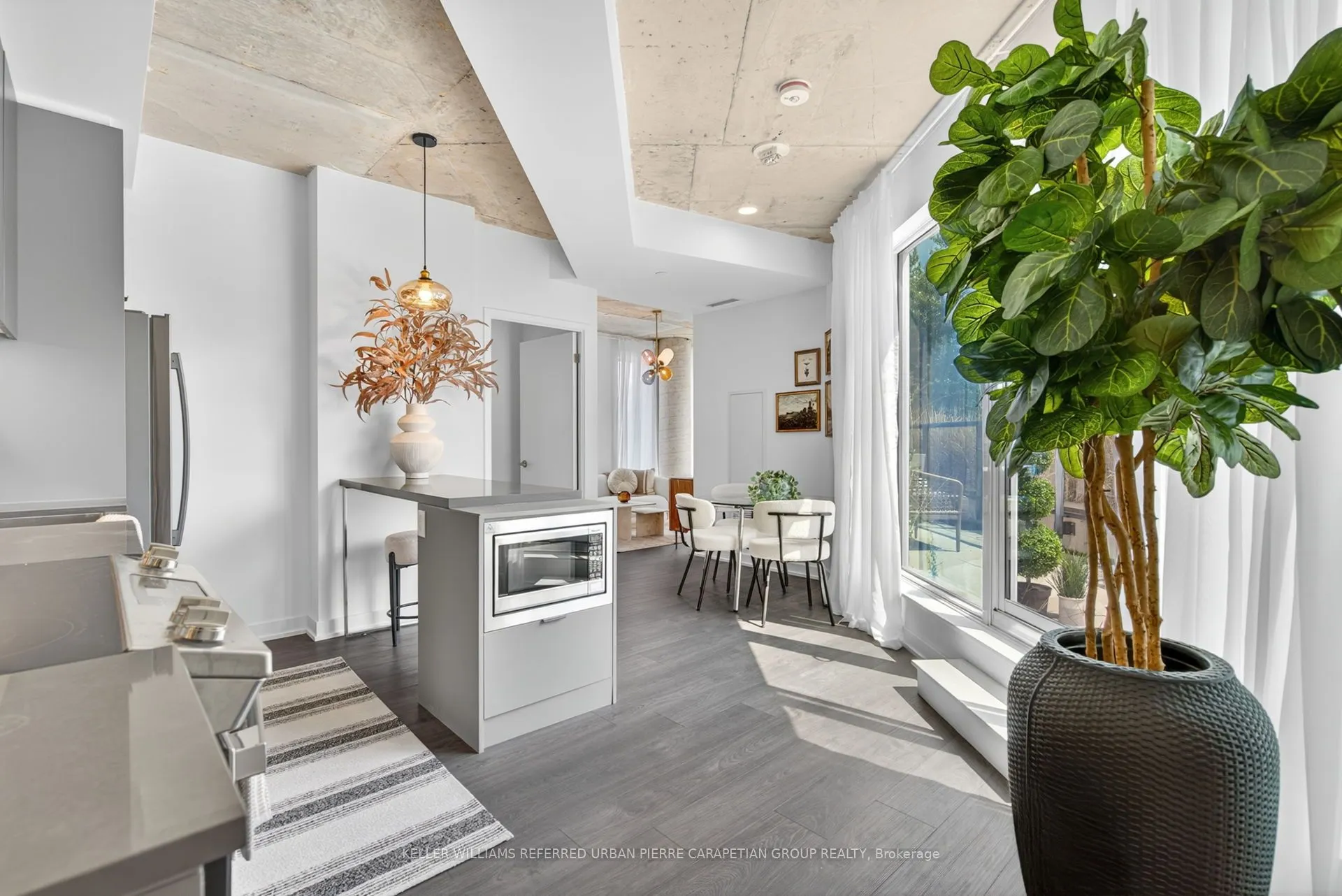 57 Brock Avenue, #415