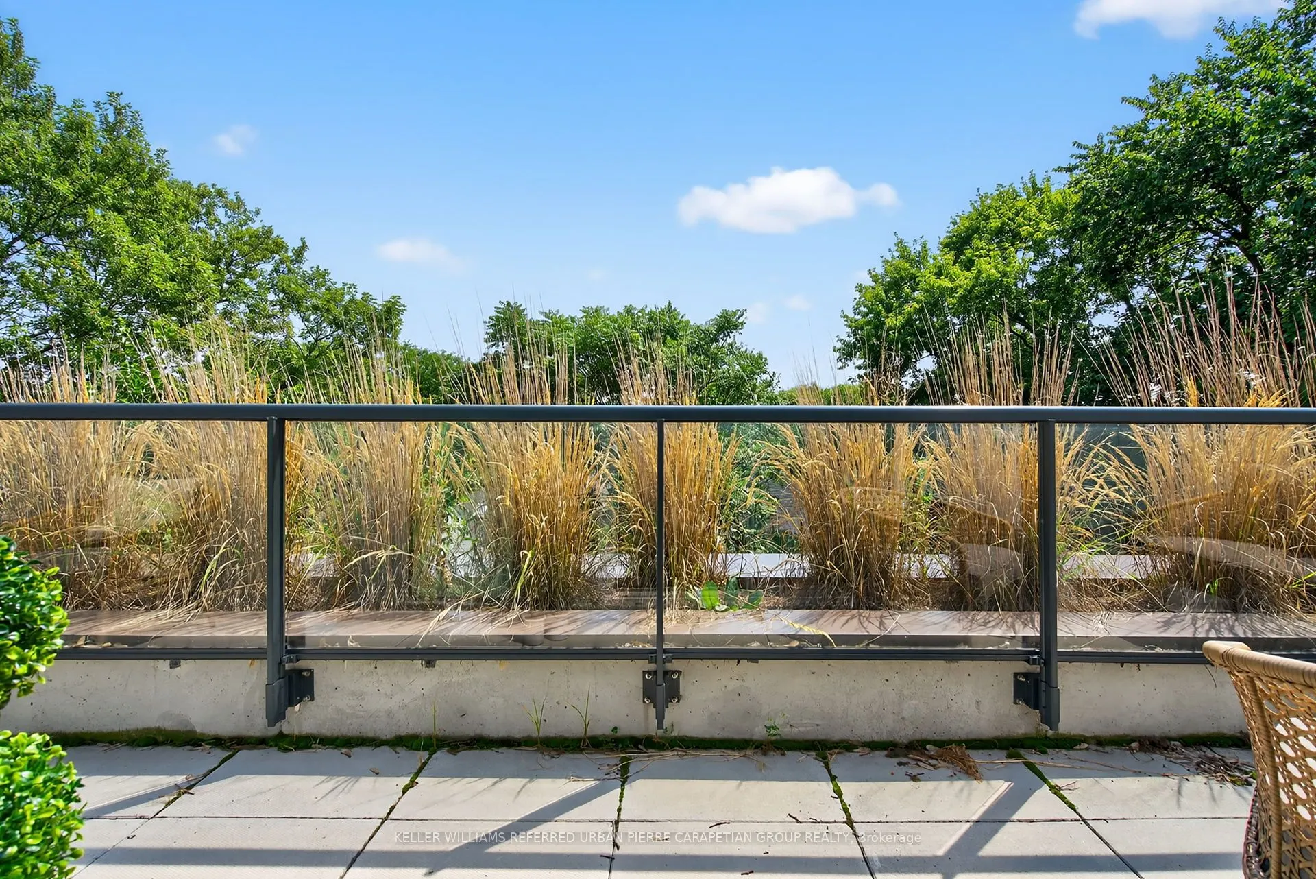 57 Brock Avenue, #415