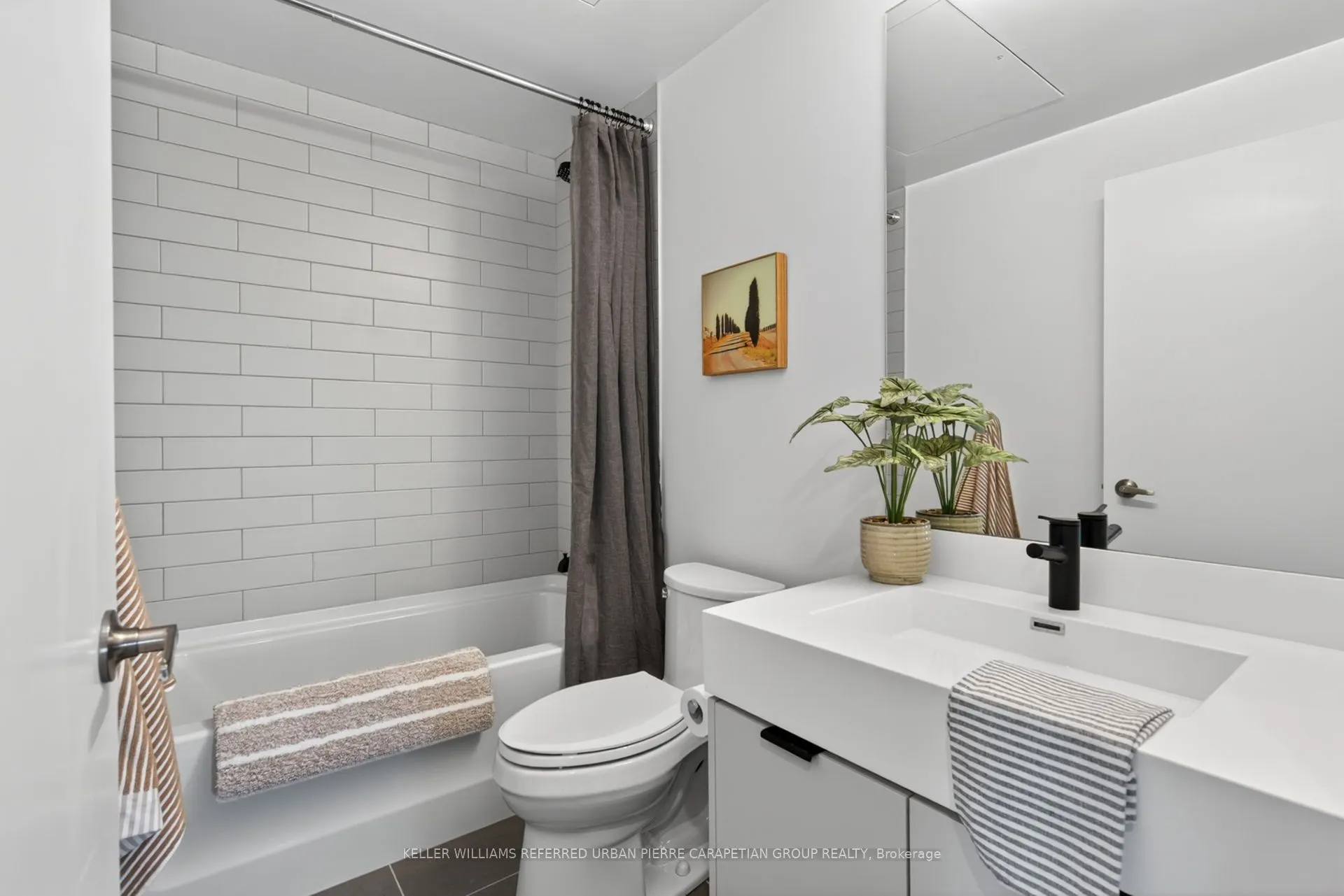 57 Brock Avenue, #415