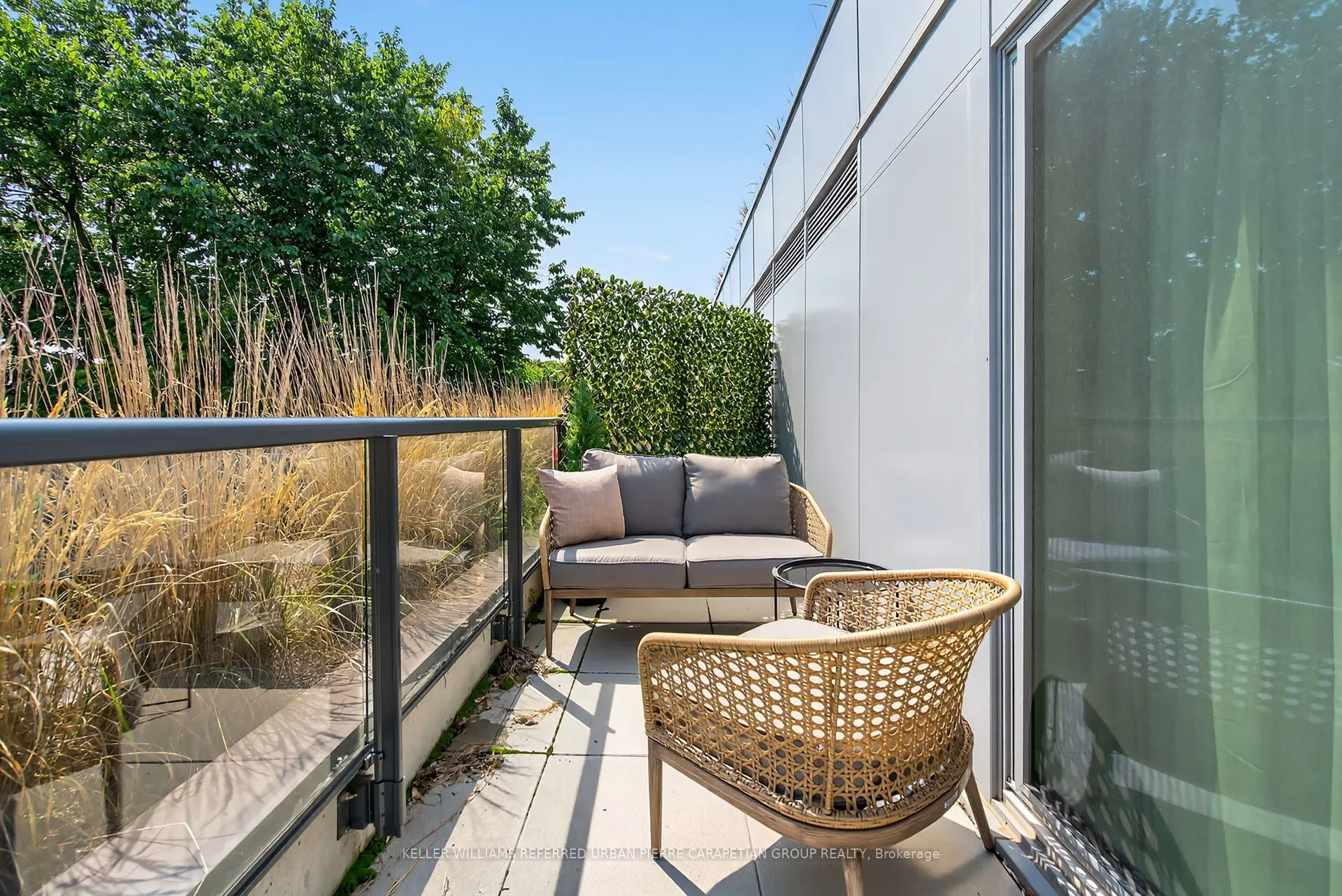 57 Brock Avenue, #415
