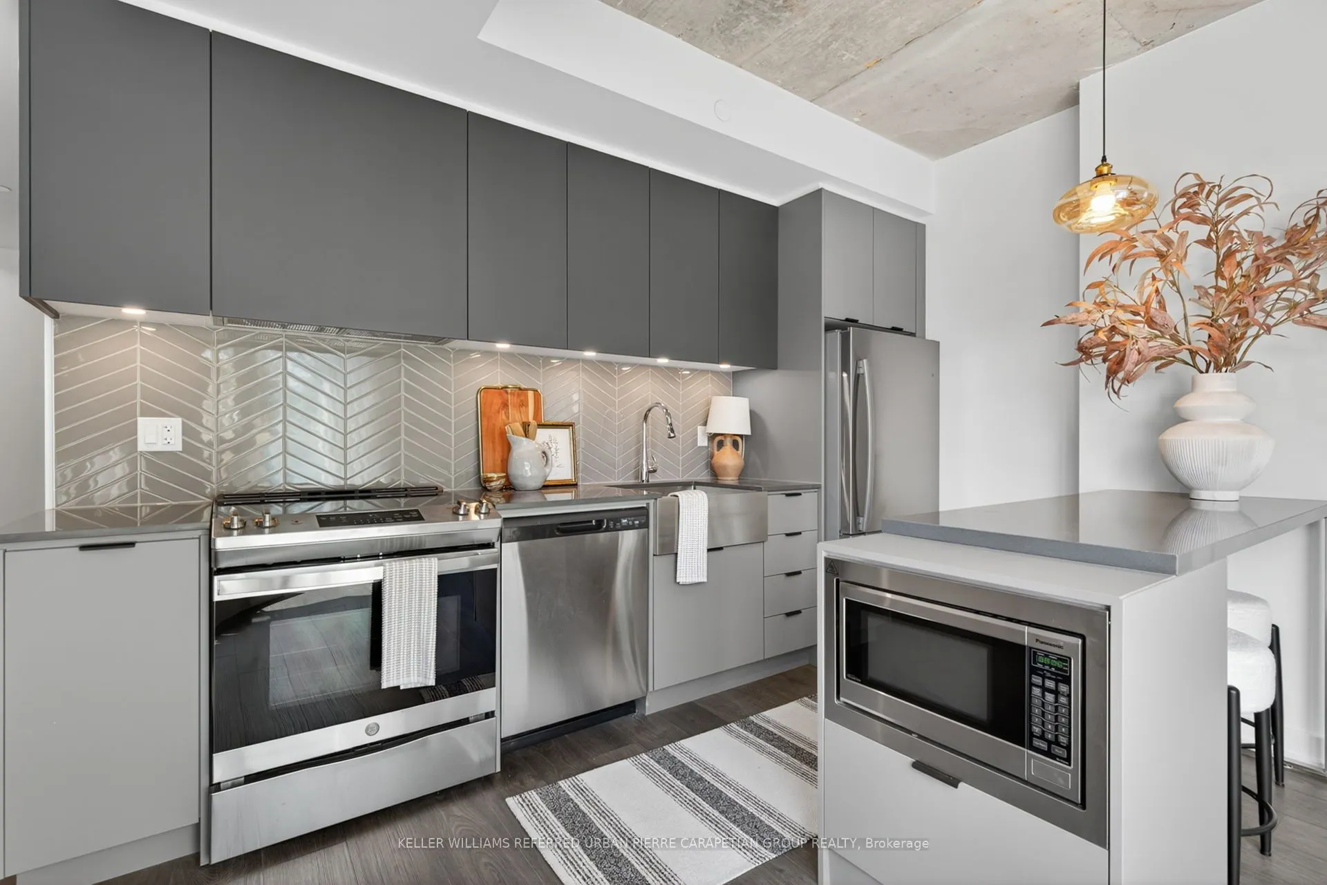 57 Brock Avenue, #415