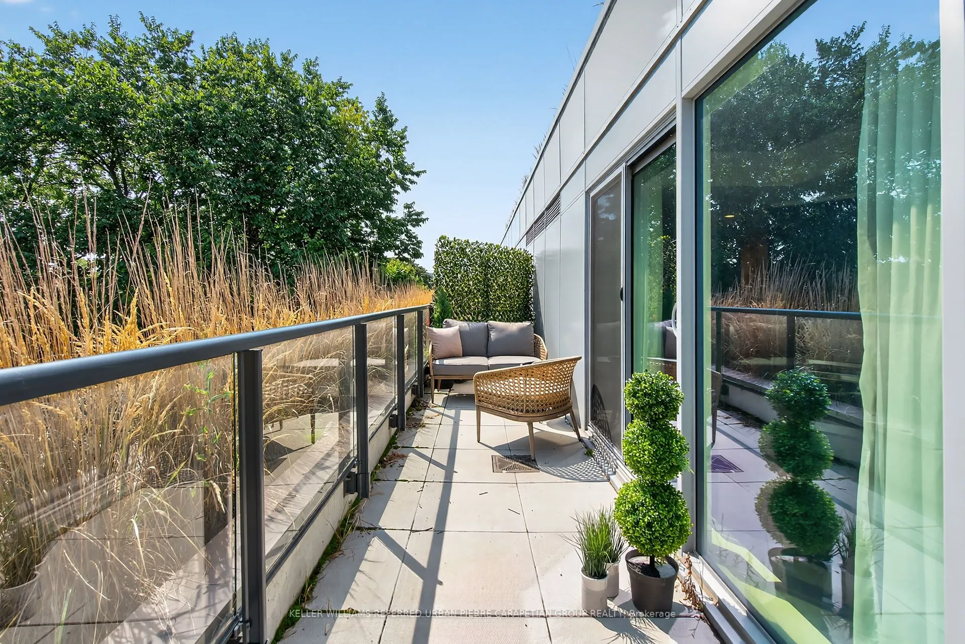 57 Brock Avenue, #415